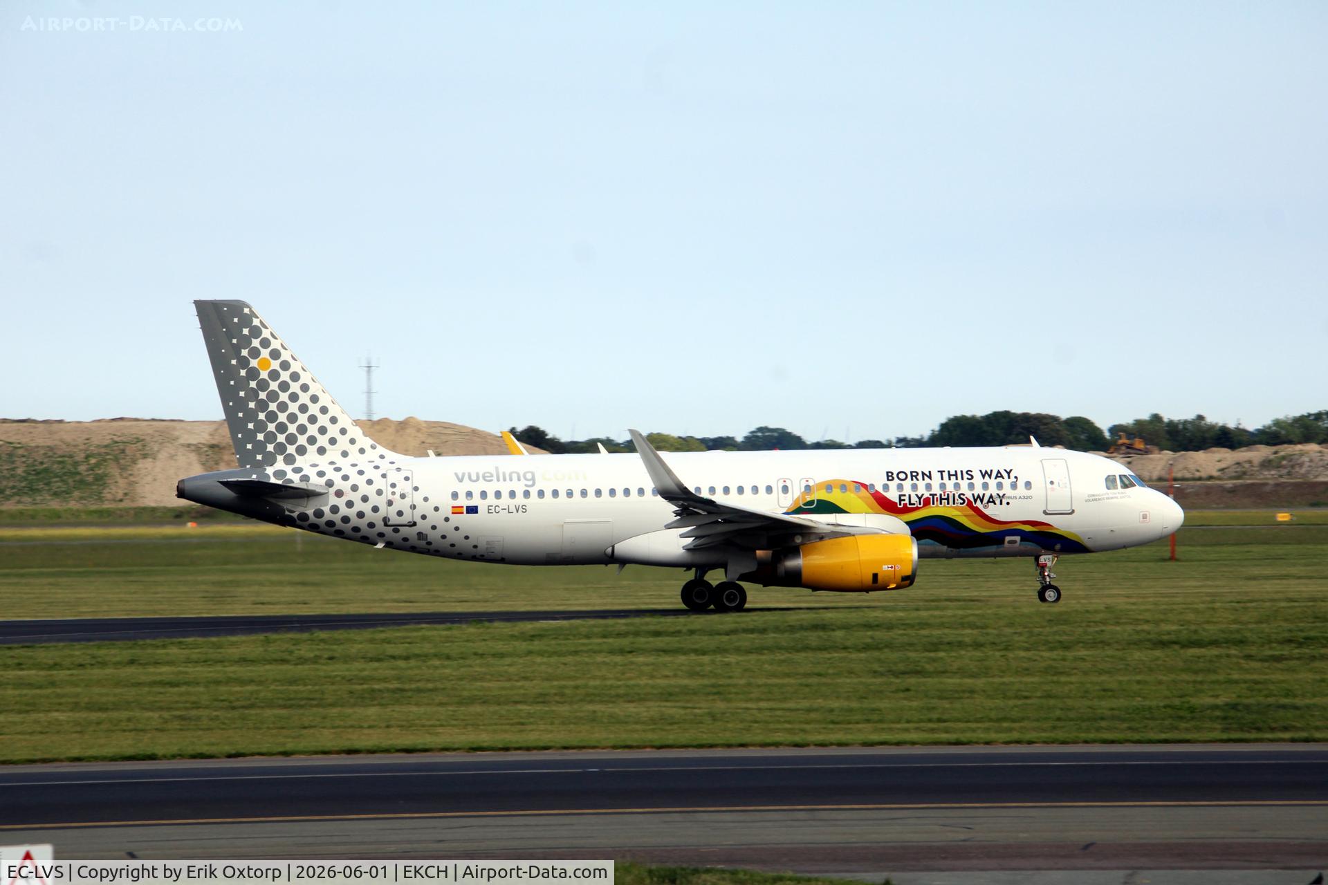 EC-LVS, 2013 Airbus A320-232, c/n 5599, EC-LVS taking off rw 22R