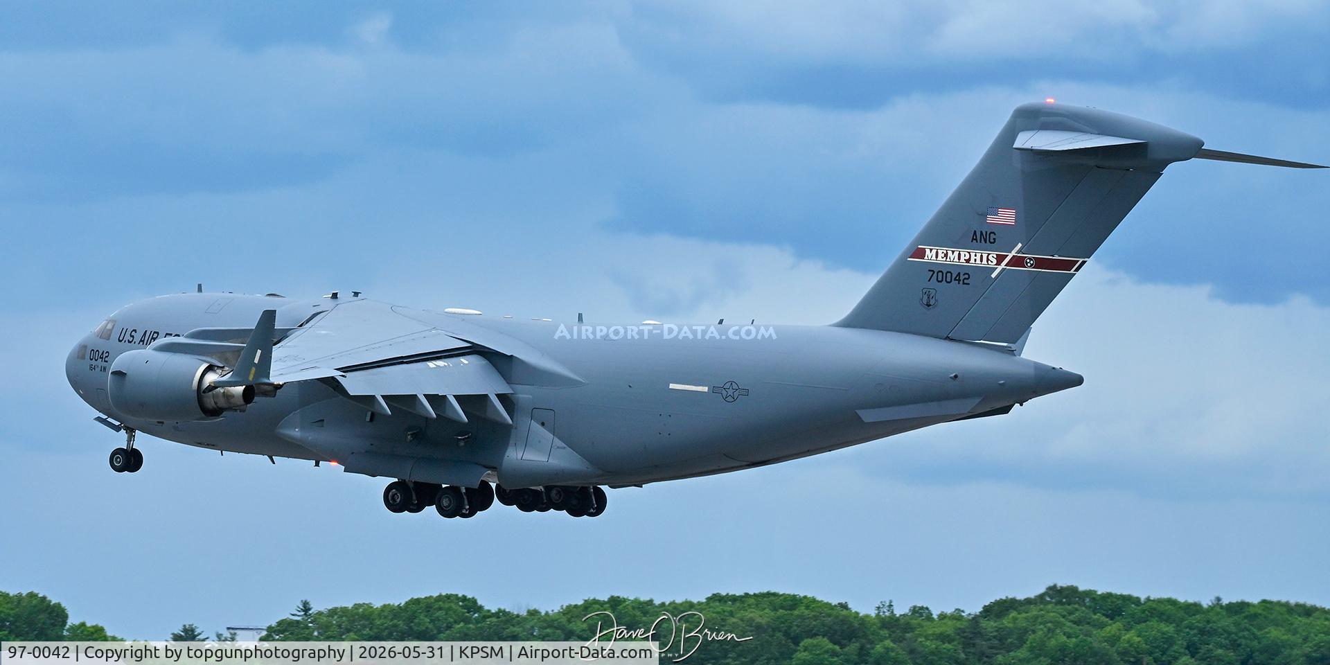 97-0042, 1997 Boeing C-17A Globemaster III, c/n 50046/P-42/F-45, ELVIS43 arriving from EU