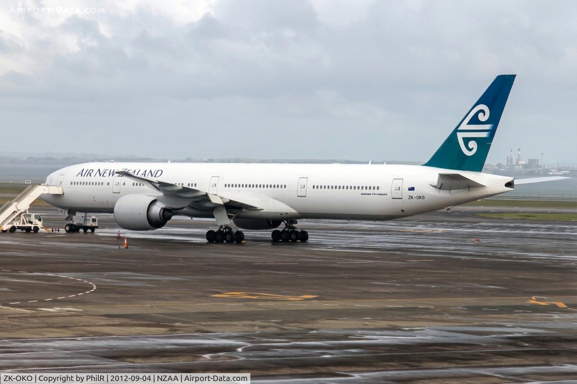 ZK-OKO, 2011 Boeing 777-306/ER, c/n 38407 l/n 921, ZK-OKO 2011 B777-300 Air NZ AKL 