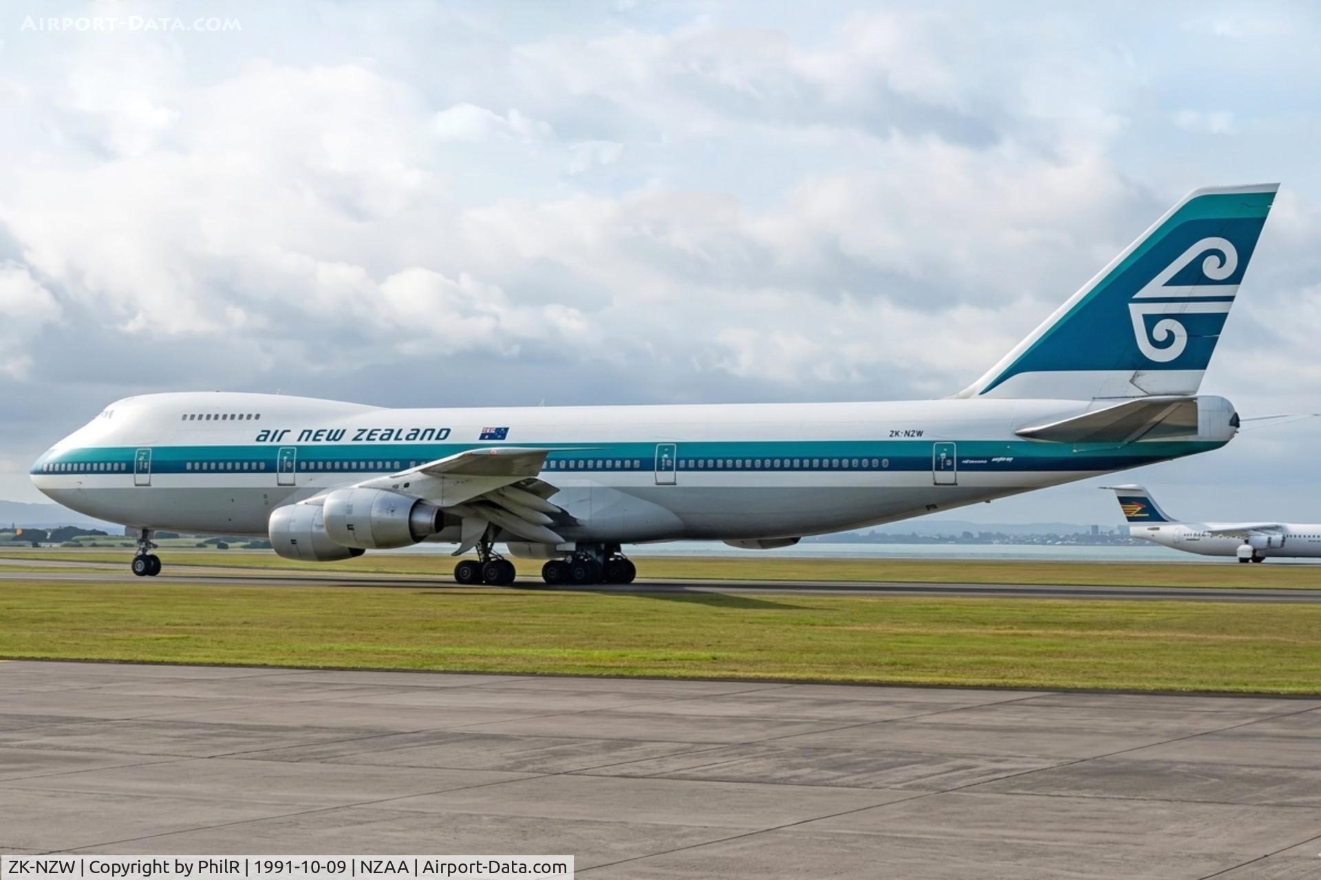 ZK-NZW, 1981 Boeing 747-219B, c/n 22723 l/n 527, ZK-NZW 1981 B747-200 Air NZ AKL