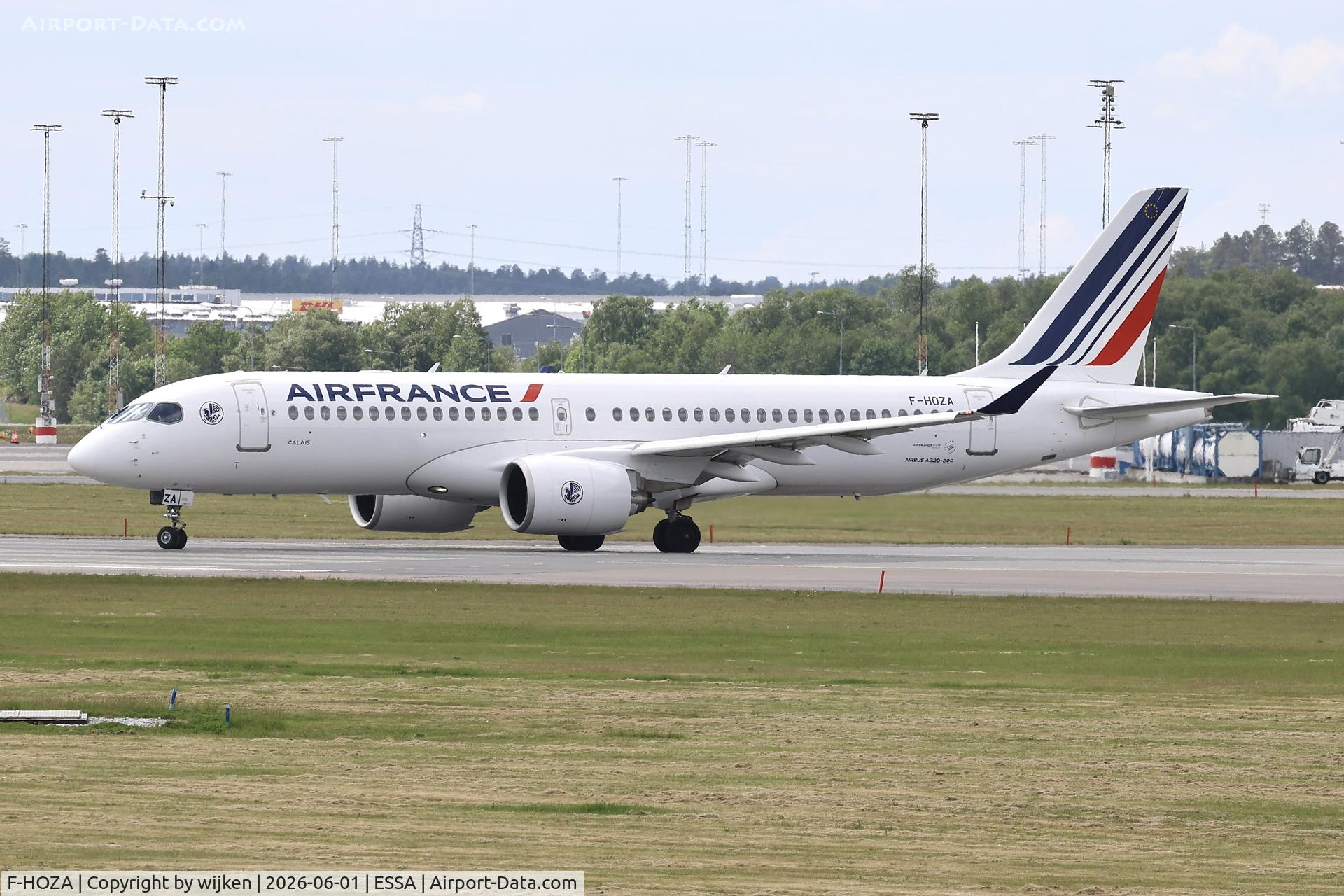 F-HOZA, 2025 Airbus A220-300, c/n 55412, Rwy 19L