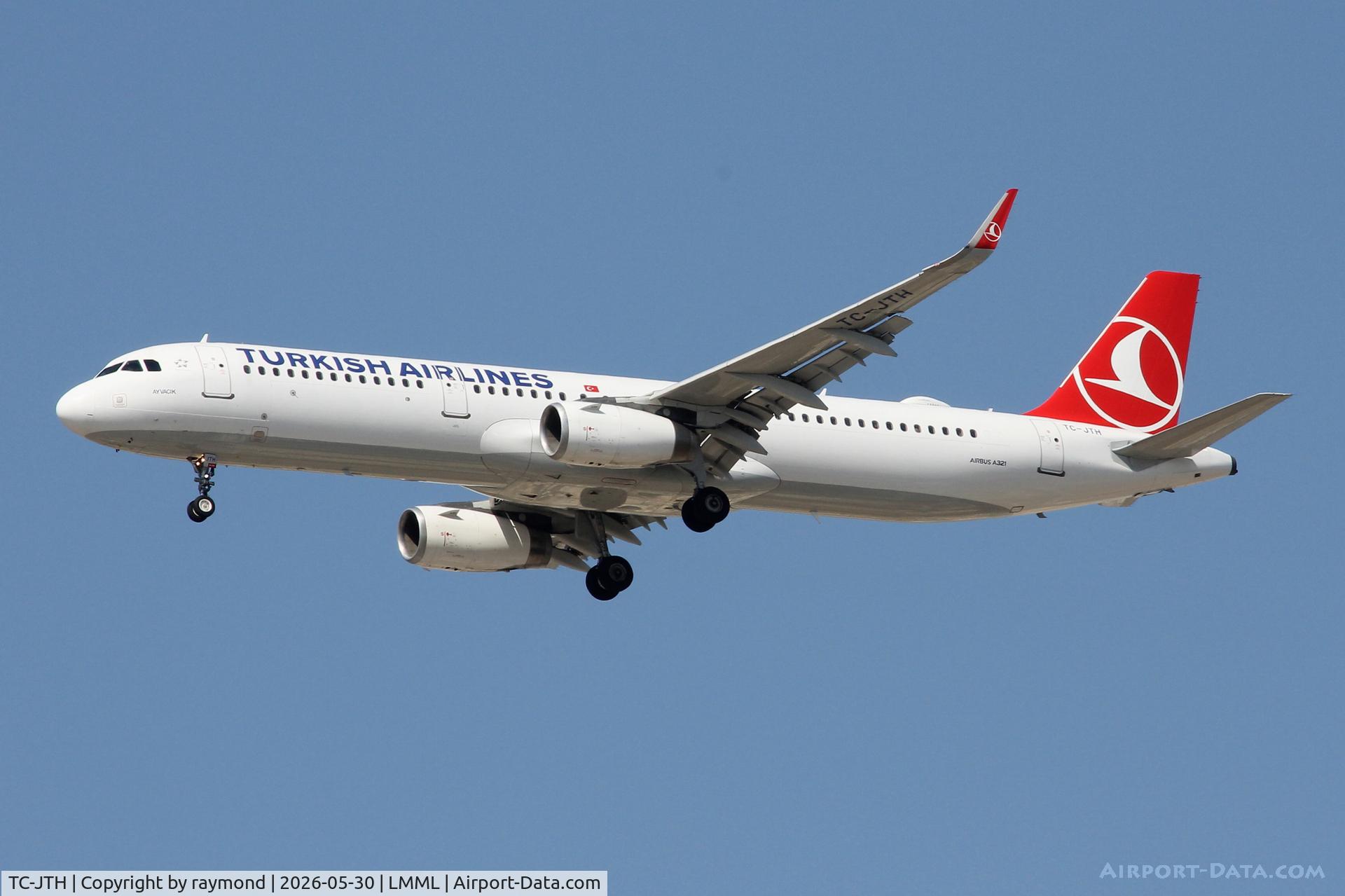 TC-JTH, 2016 Airbus A321-231, c/n 7029, Airbus A321-231 of Turkish Airlines reg TC-JTH on final approach for RW13 Malta.