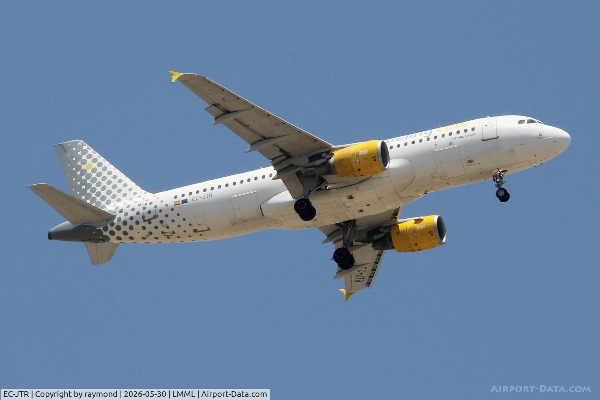 EC-JTR, 2006 Airbus A320-214, c/n 2798, Vueling Airbus A320-214 reg EC-JTR on long approach for RW13 Malta.