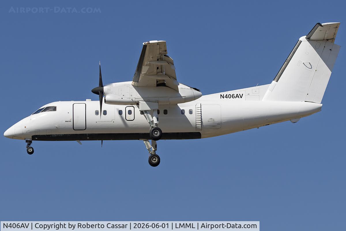 N406AV, 1996 De Havilland Canada DHC-8-201 Dash 8, c/n 460, Runway 31
