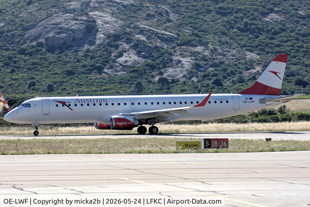 OE-LWF, 2011 Embraer 195LR (ERJ-190-200LR), c/n 19000447, Take off
