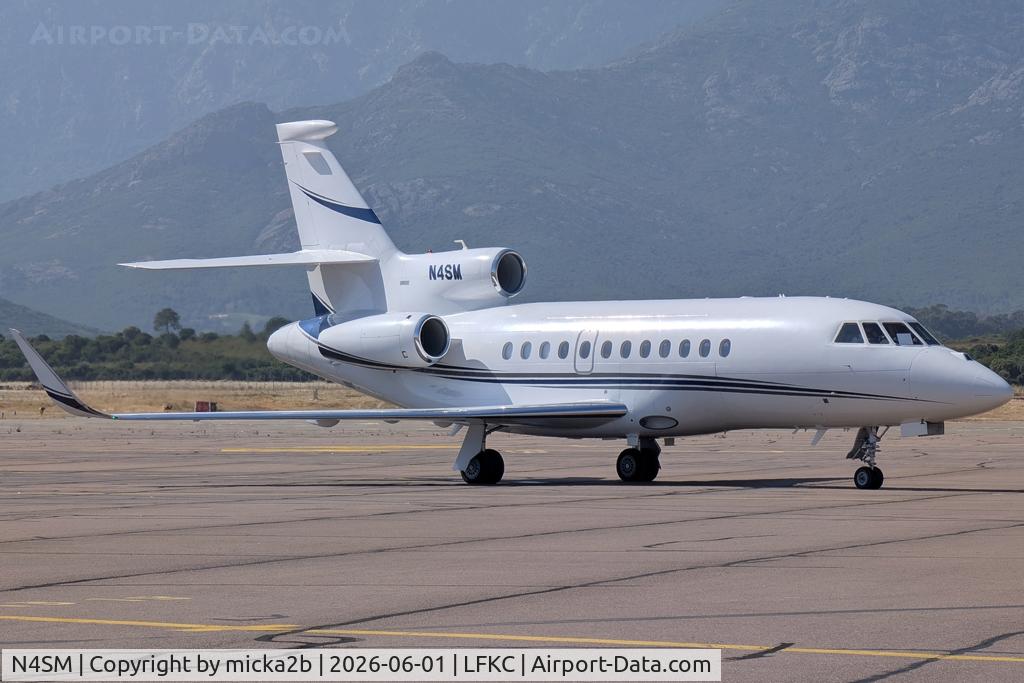 N4SM, 2010 Dassault Falcon 900EX, c/n 244, Parked