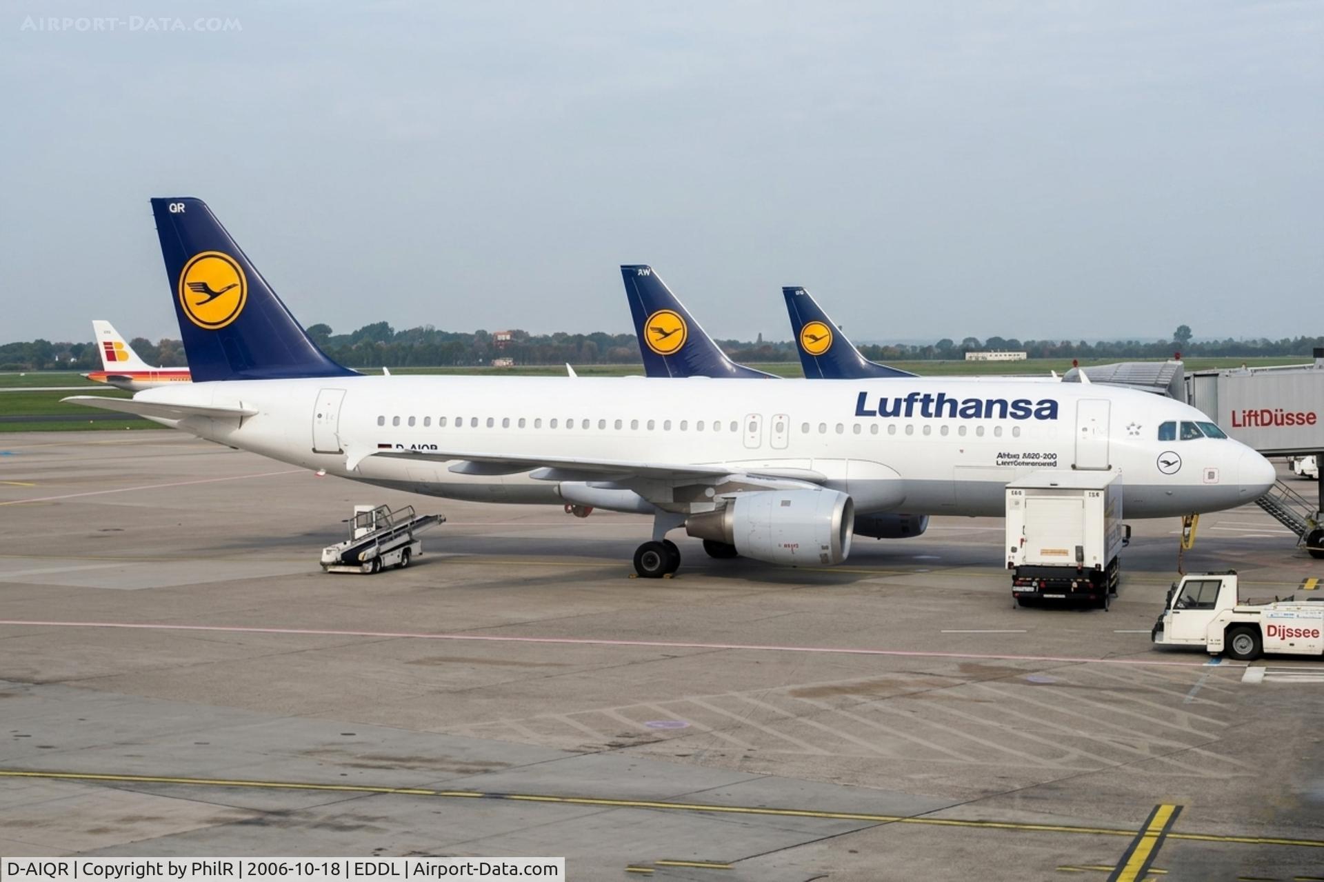 D-AIQR, 1992 Airbus A320-211, c/n 382, D-AIQR 1992 A320-200 Lufthansa DUS 
