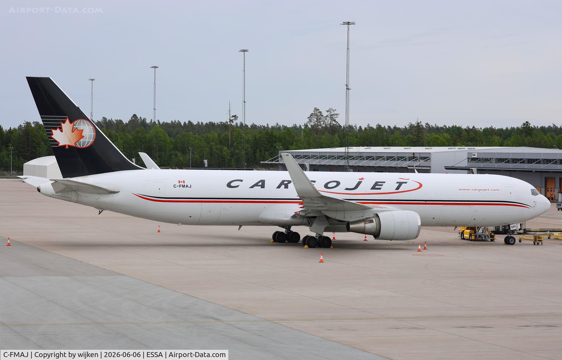 C-FMAJ, 1988 Boeing 767-323ER(BDSF)(WL), c/n 24040 l/n 230, Ramp R