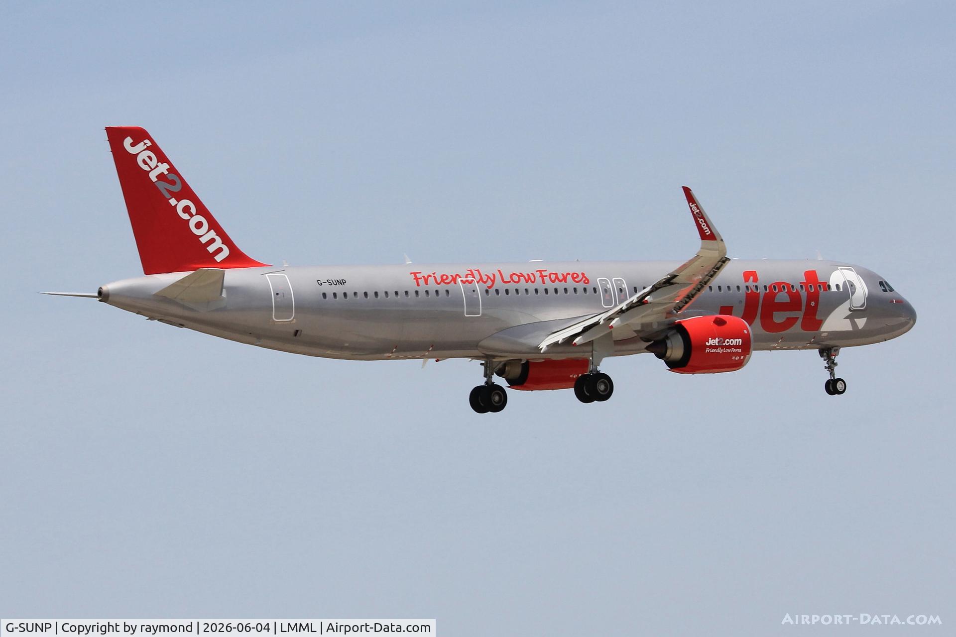 G-SUNP, Airbus A321-251 NX, c/n 12599, Airbus A321-251NX reg G-SUNP of Jet2 on final approach for RW31 Malta.