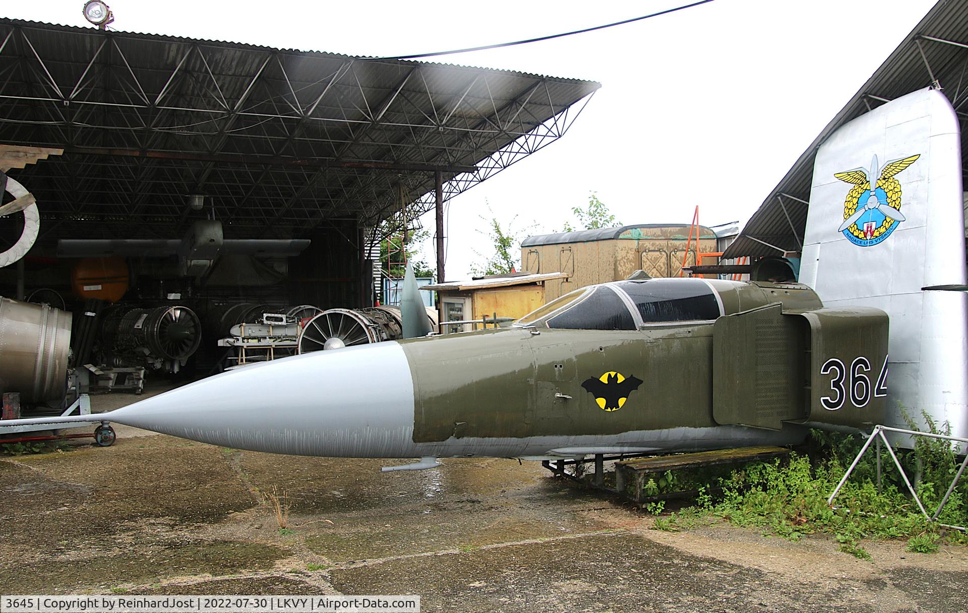 3645, Mikoyan-Gurevich MiG-23MF Flogger-B, c/n 0390213645, Nose of ex-Czech Air Force Flogger-B 3645 ist preserved at the Vyskov Highway Strip Museum, Czech Republic