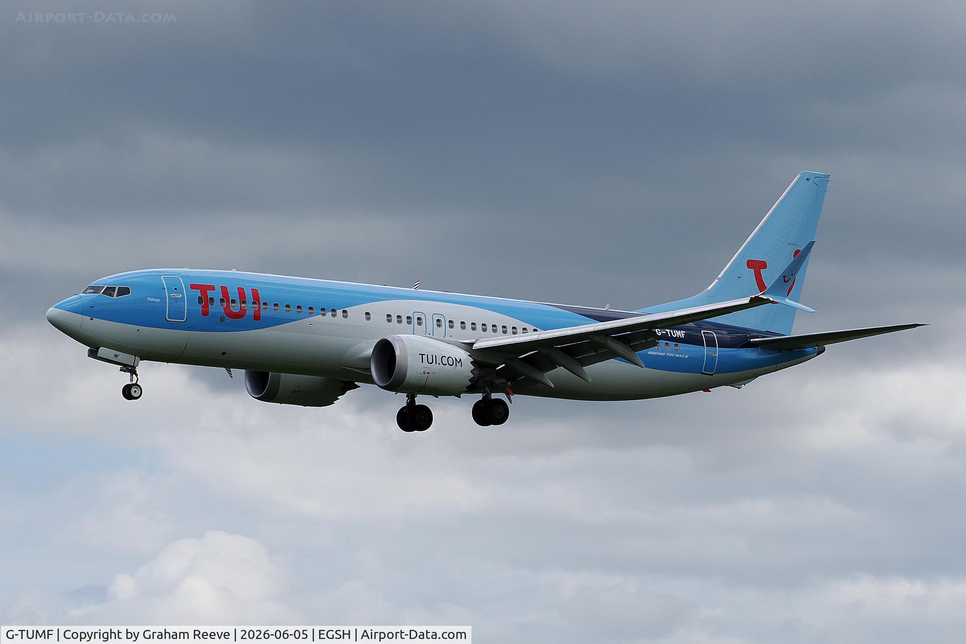 G-TUMF, 2019 Boeing 737-8 MAX, c/n 44599, Landing at Norwich.