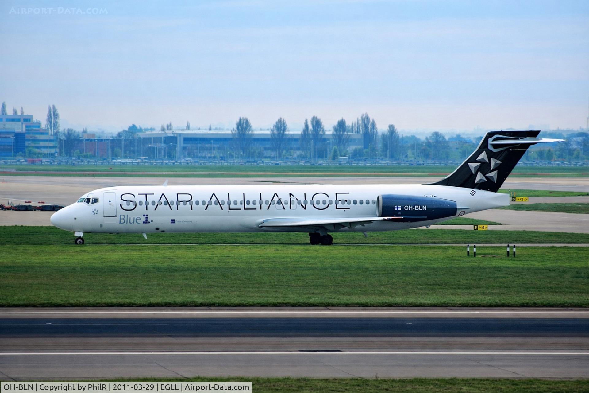 OH-BLN, 1999 Boeing 717-2K9, c/n 55053, OH-BLN 1999 B717-200 Blue 1 LHR