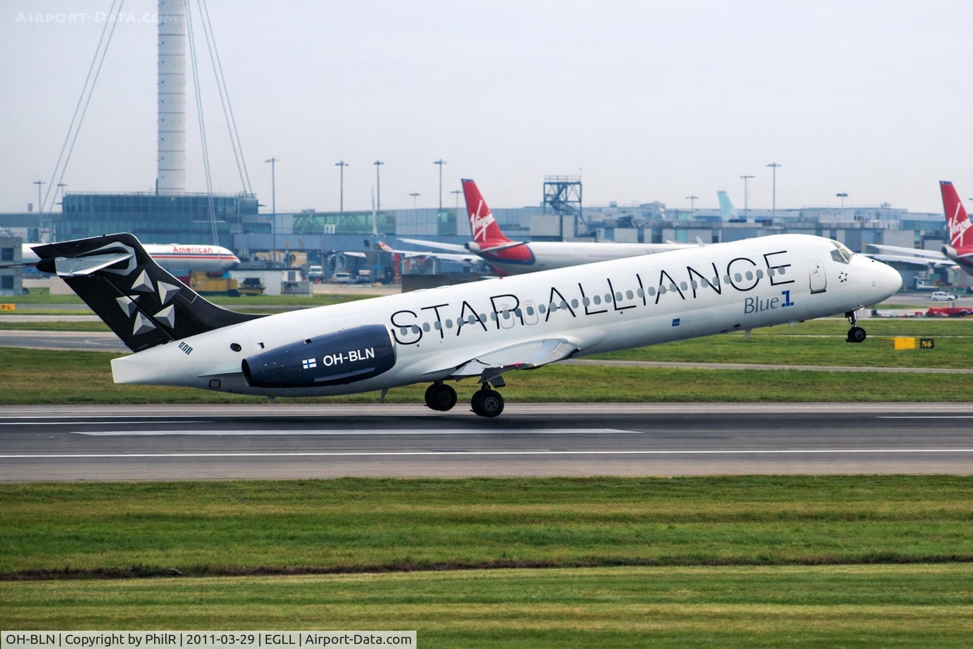 OH-BLN, 1999 Boeing 717-2K9, c/n 55053, OH-BLN 1999 B717-200 Blue 1 LHR 