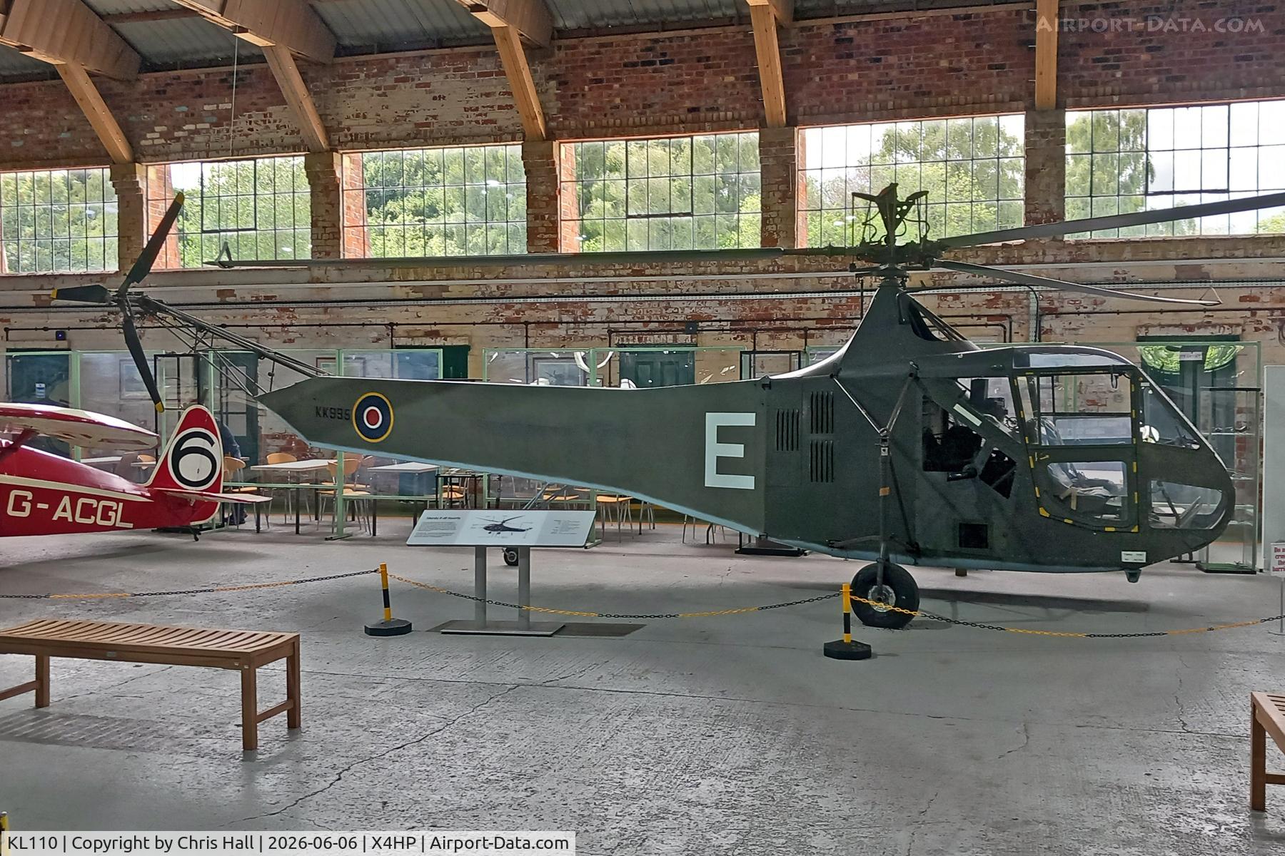 KL110, 1944 Sikorsky R-4B Hoverfly I, c/n 140, Hooton Park - X4HP