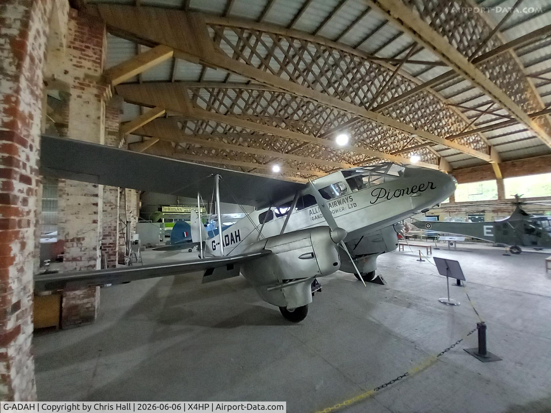 G-ADAH, De Havilland DH-89A Dragon Rapide, c/n 6278, Hooton Park - X4HP