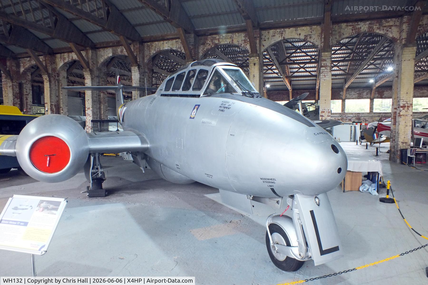 WH132, Gloster Meteor T.7, c/n Not found WH132, Hooton Park - X4HP