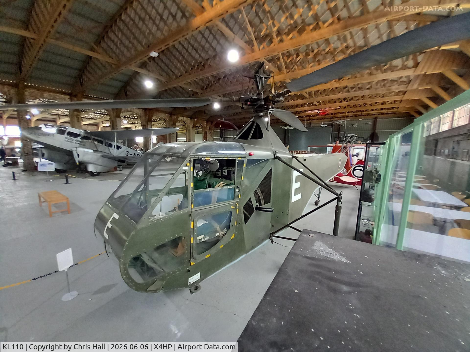 KL110, 1944 Sikorsky R-4B Hoverfly I, c/n 140, Hooton Park - X4HP