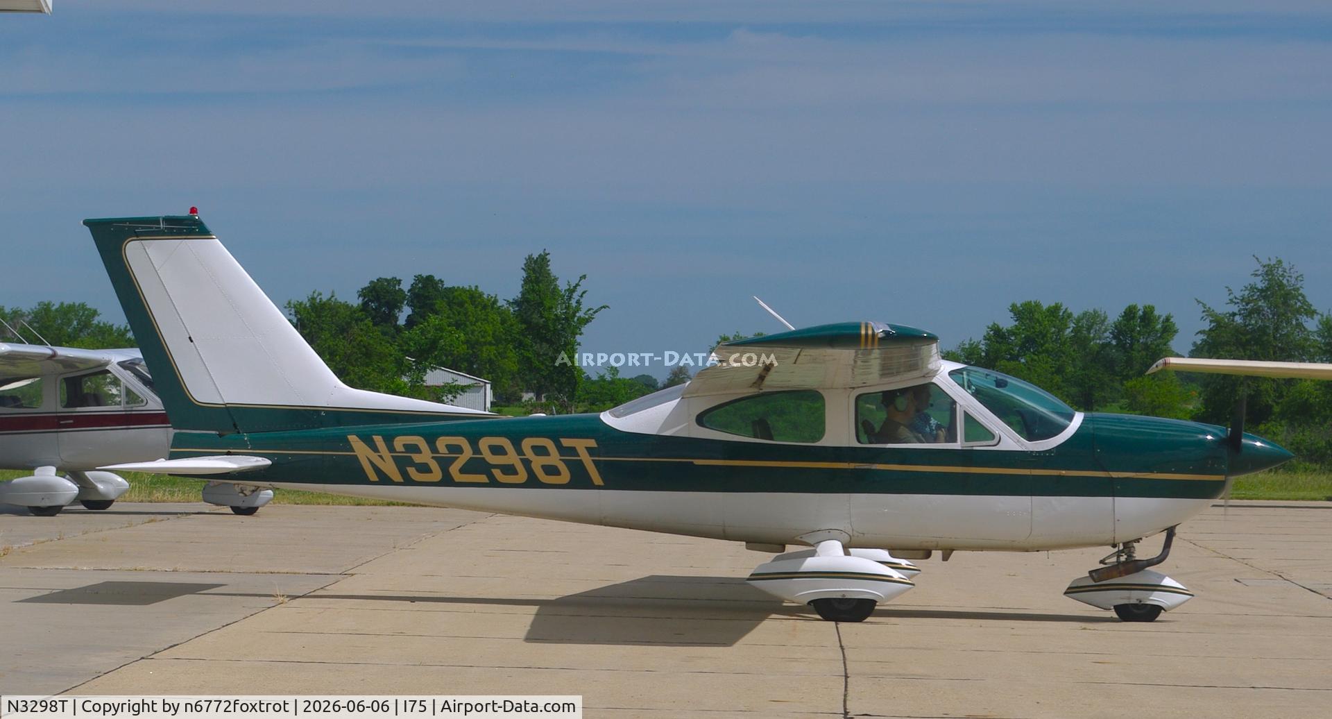 N3298T, 1967 Cessna 177 Cardinal, c/n 17700598, On the ramp