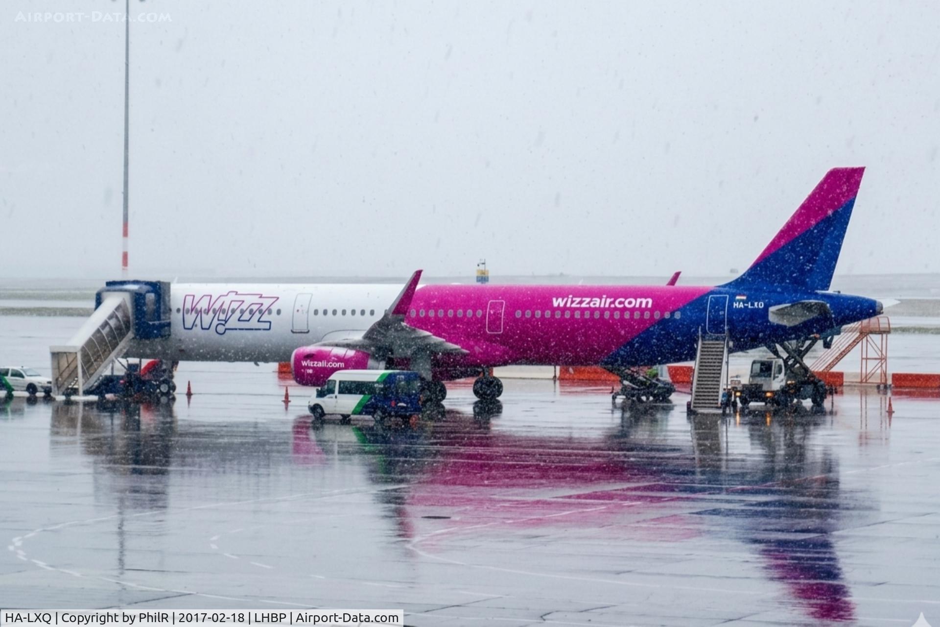 HA-LXQ, 2017 Airbus A321-231, c/n 7623, HA-LXQ 2017 A321-200 Wizz Air BUD 