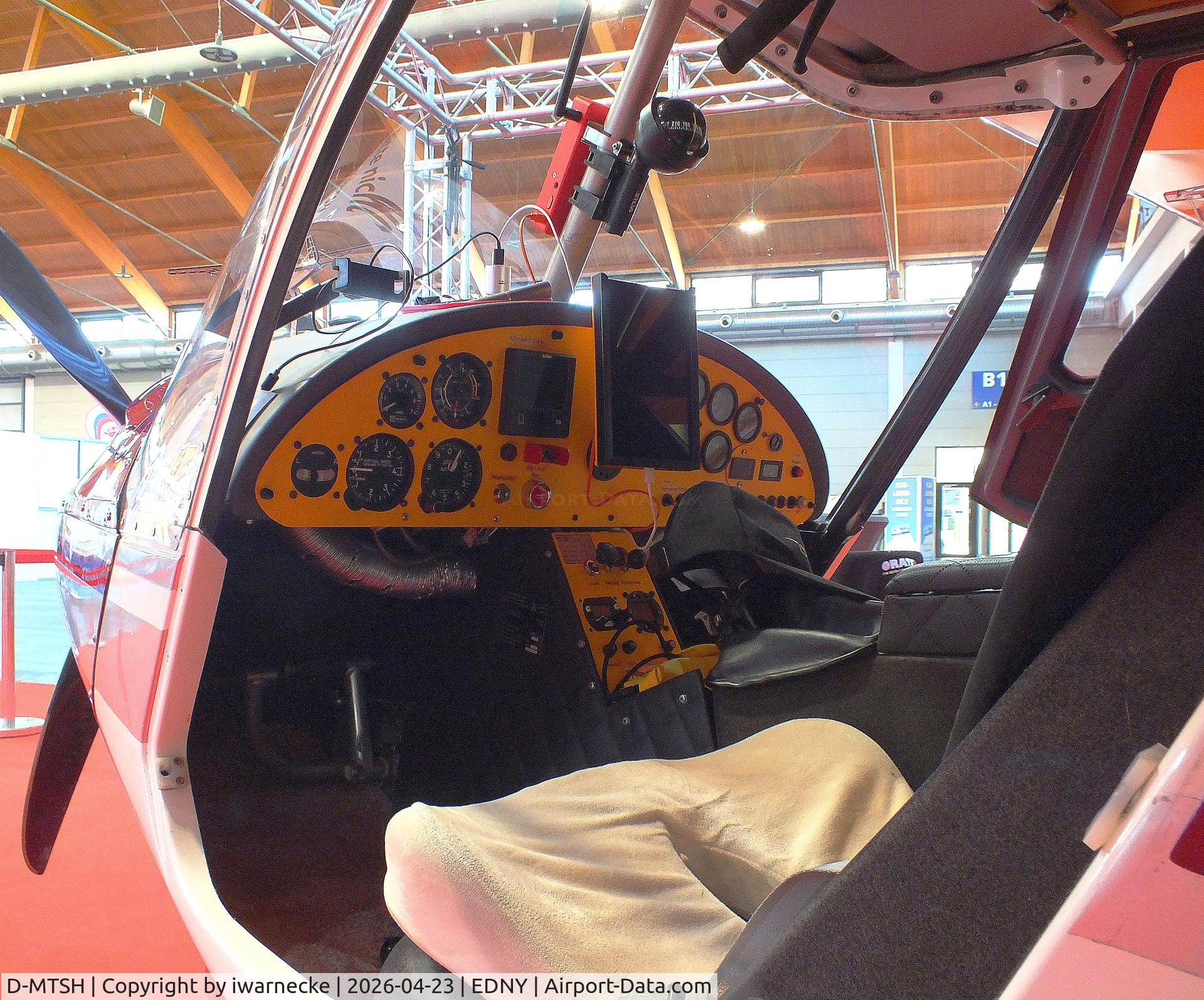 D-MTSH, 2004 Comco Ikarus C42B, c/n 0404-6601, Comco Ikarus C42B at the AERO 2026, Friedrichshafen #c
