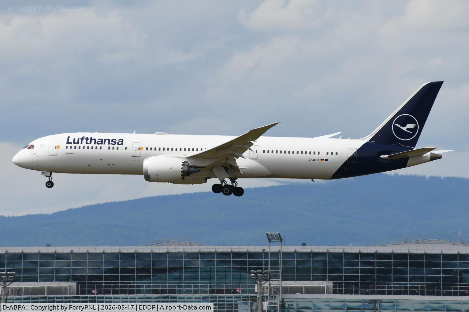 D-ABPA, 2019 Boeing 787-9 Dreamliner Dreamliner, c/n 62730 l/n 905, Lufthansa B789 over the numbers
