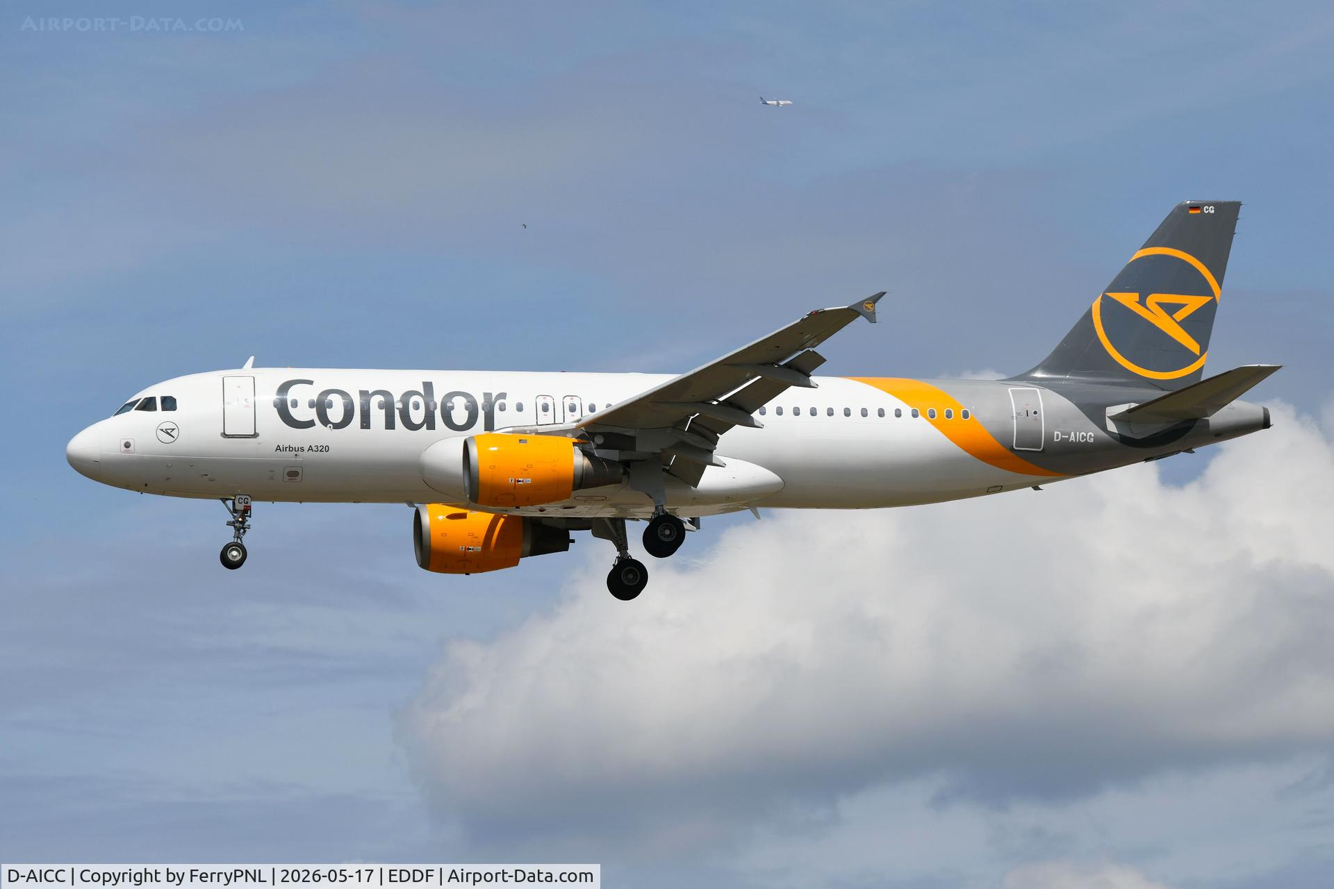 D-AICC, 1998 Airbus A320-212, c/n 0809, Condor A320 in its former outfit
