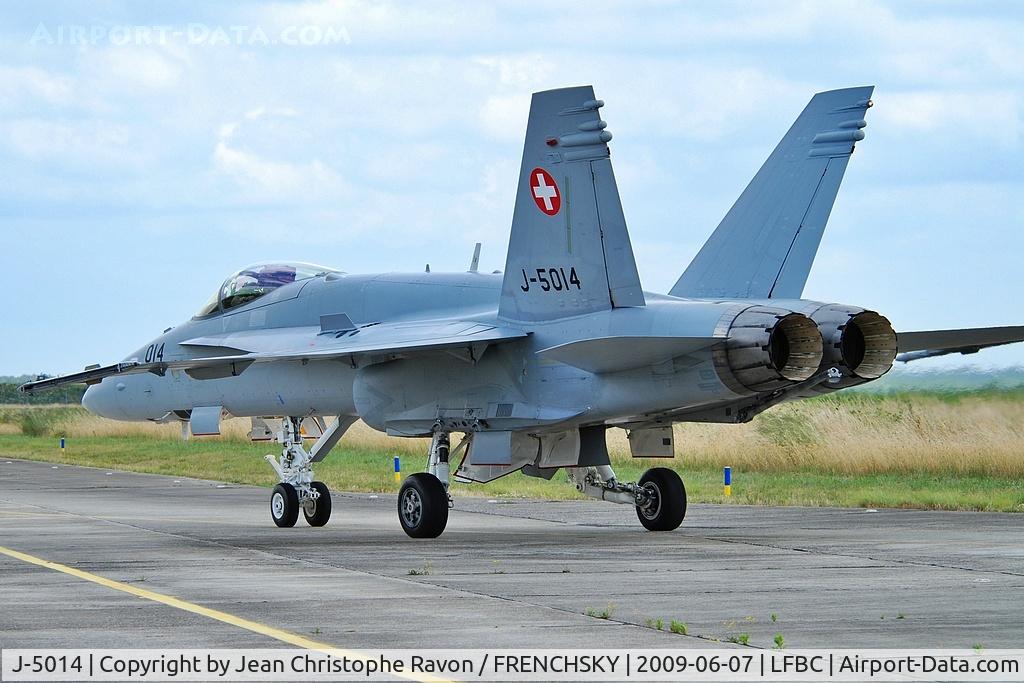 J-5014, McDonnell Douglas F/A-18C Hornet, c/n 1359, BA120 Cazaux Air Force Base