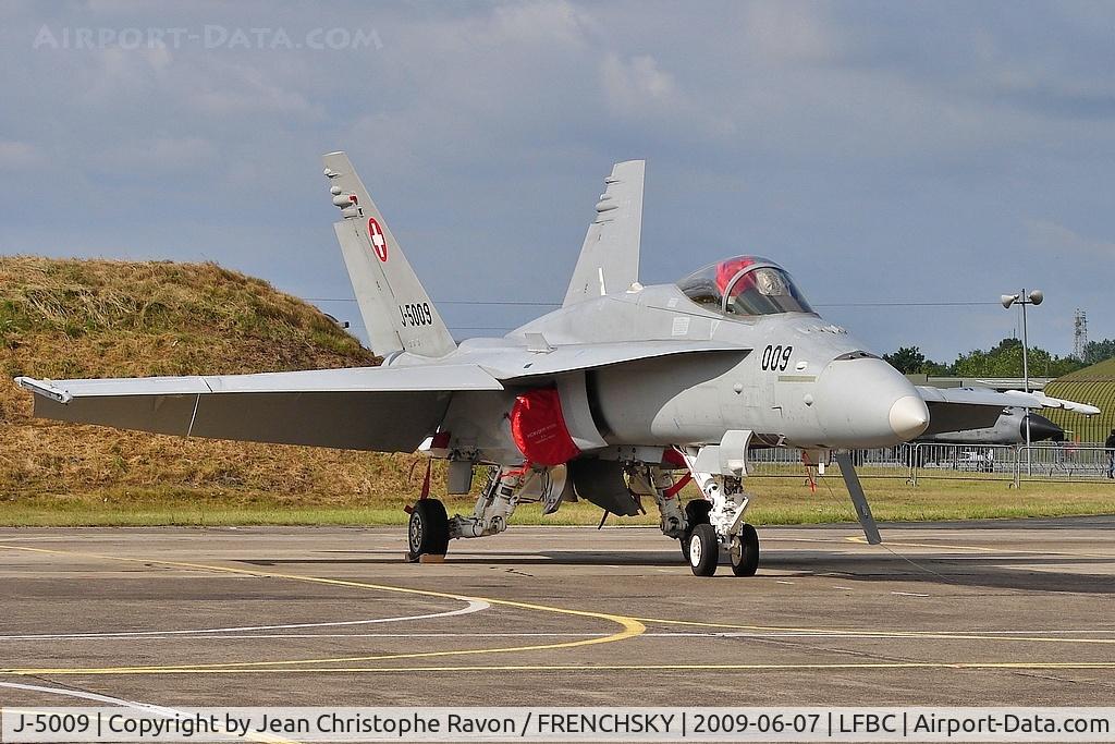 J-5009, McDonnell Douglas F/A-18C Hornet, c/n 1343/SFC009, BA120 Cazaux Air Force Base
