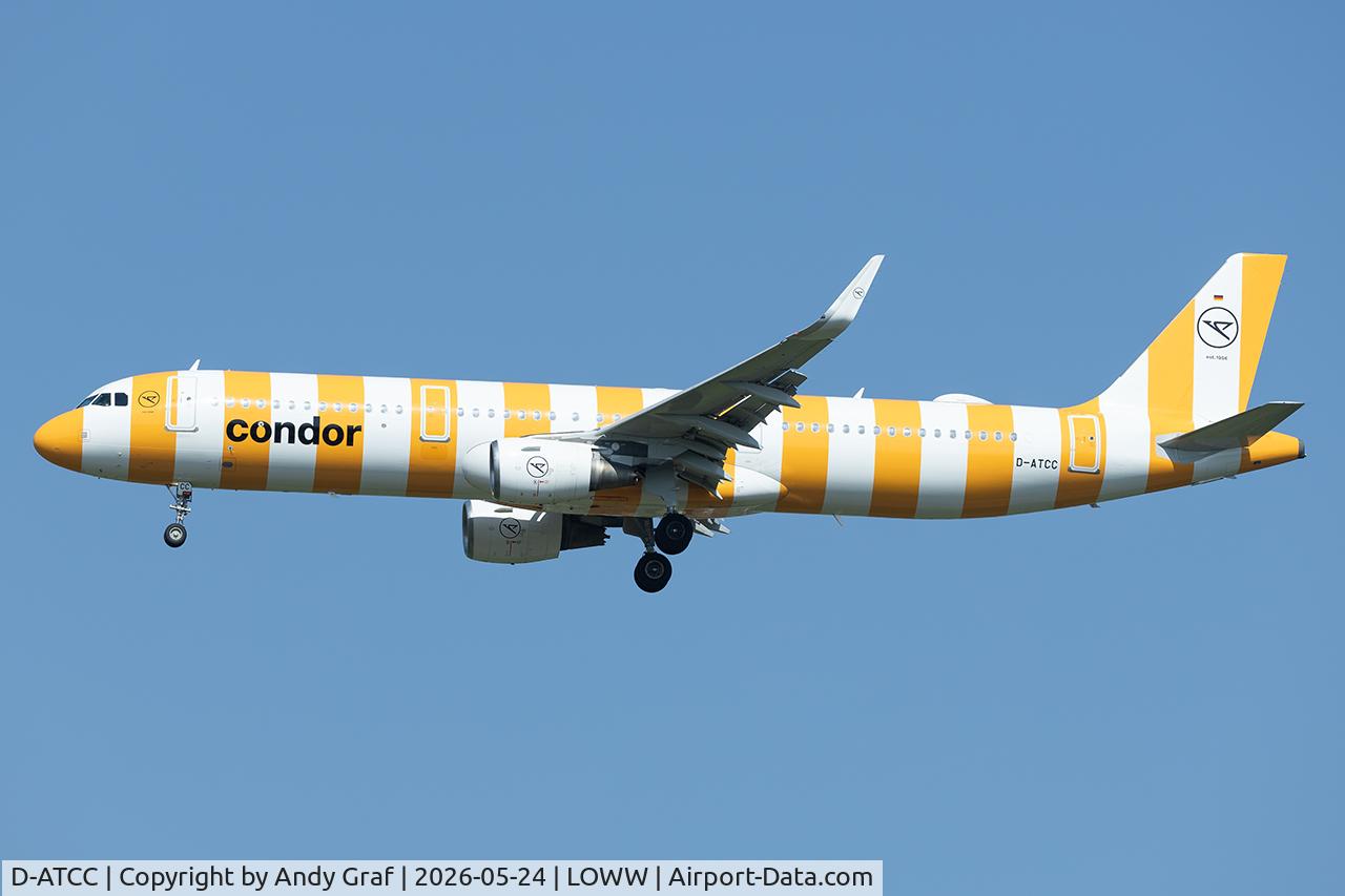 D-ATCC, 2015 Airbus A321-211, c/n 6501, Condor A321