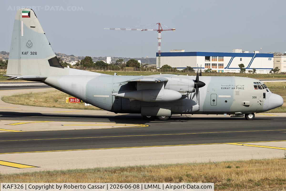 KAF326, Lockheed Martin KC-130J Hercules Hercules, c/n 382-5746, Park 9