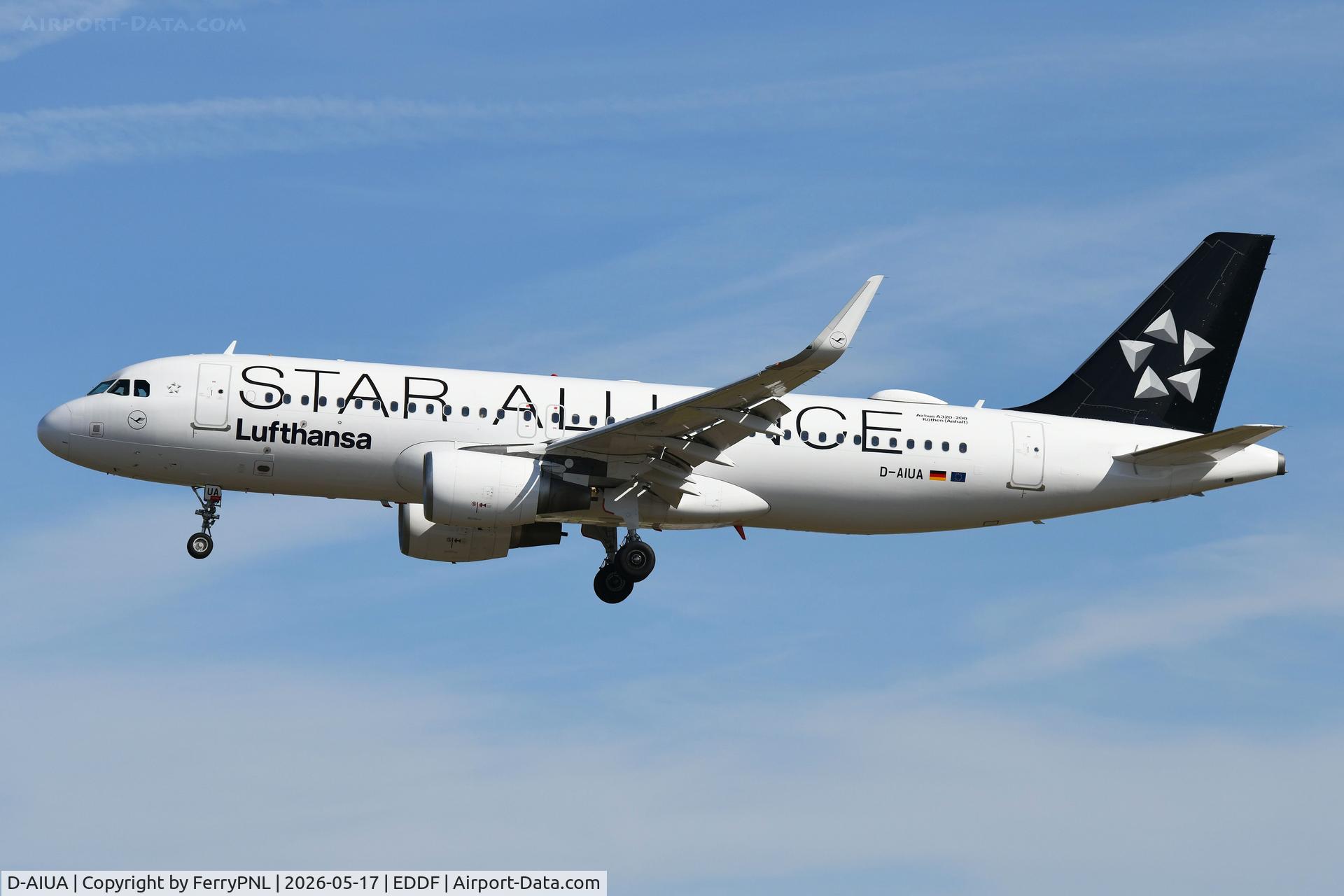 D-AIUA, 2013 Airbus A320-214, c/n 5935, Lufthansa A320 in Star Alliance livery