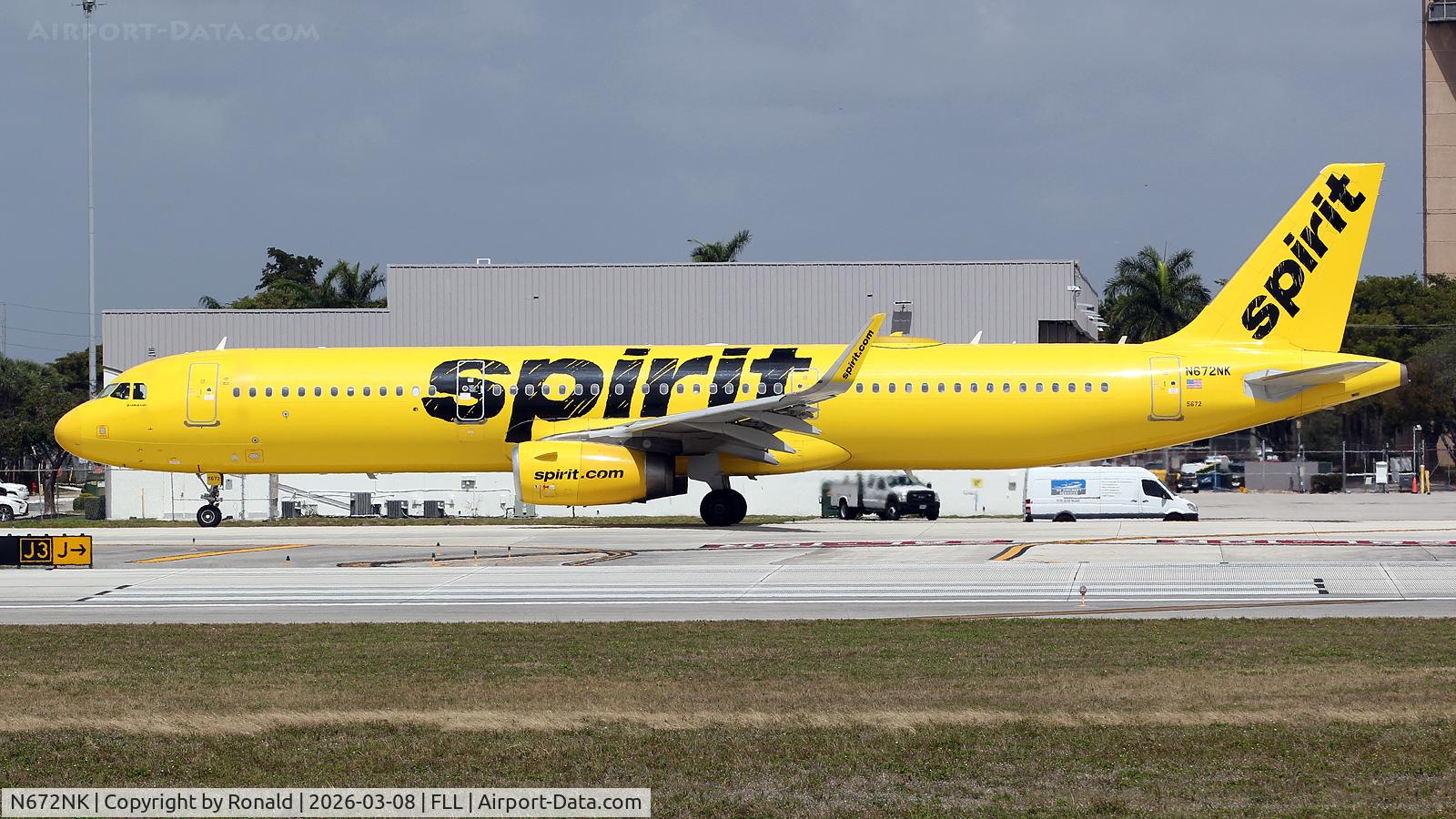 N672NK, 2017 Airbus A321-231, c/n 7522, at fll
