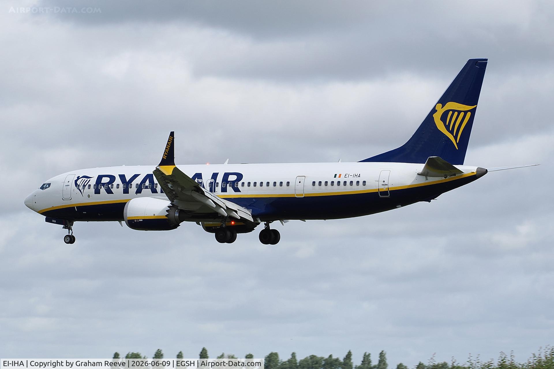 EI-IHA, 2023 Boeing 737-8-200 MAX, c/n 67081, Landing at Norwich.