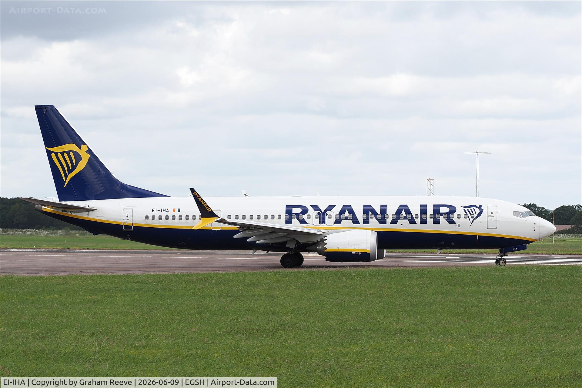 EI-IHA, 2023 Boeing 737-8-200 MAX, c/n 67081, Departing from Norwich.