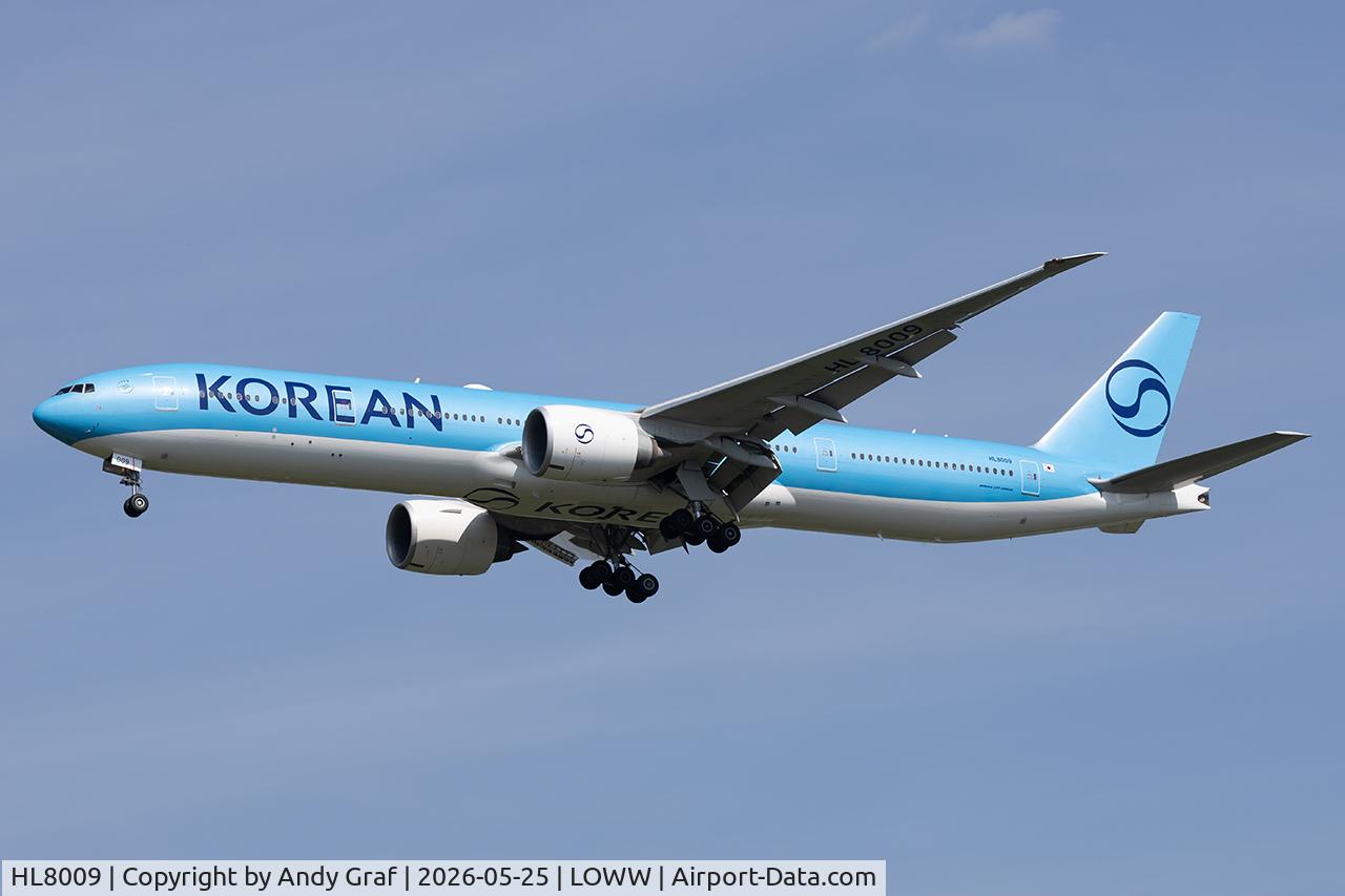 HL8009, 2015 Boeing 777-3B5/ER, c/n 41999, Korean Air 777-300