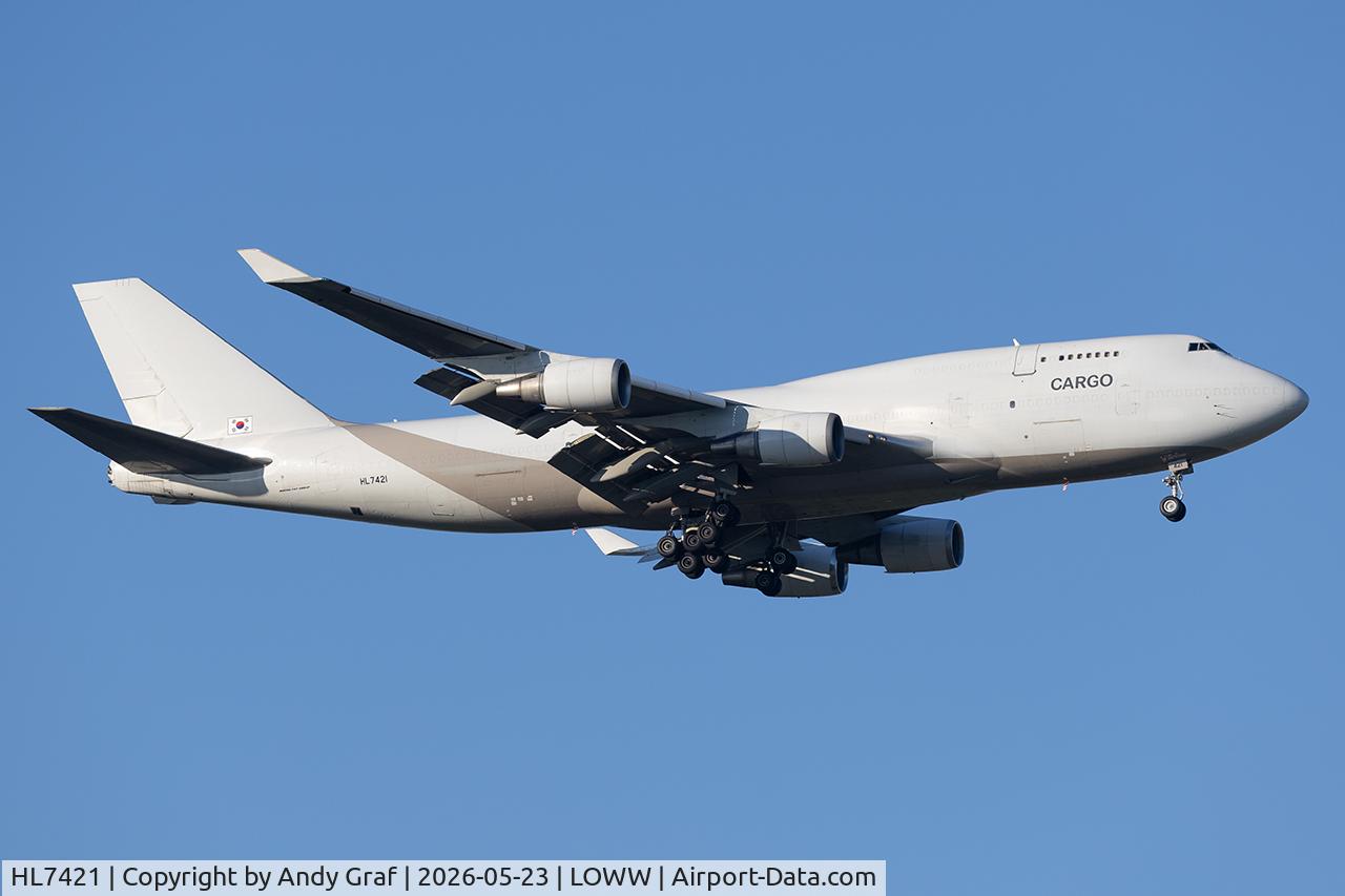 HL7421, 1996 Boeing 747-48EM, c/n 25784, Air Zeta 747-400F