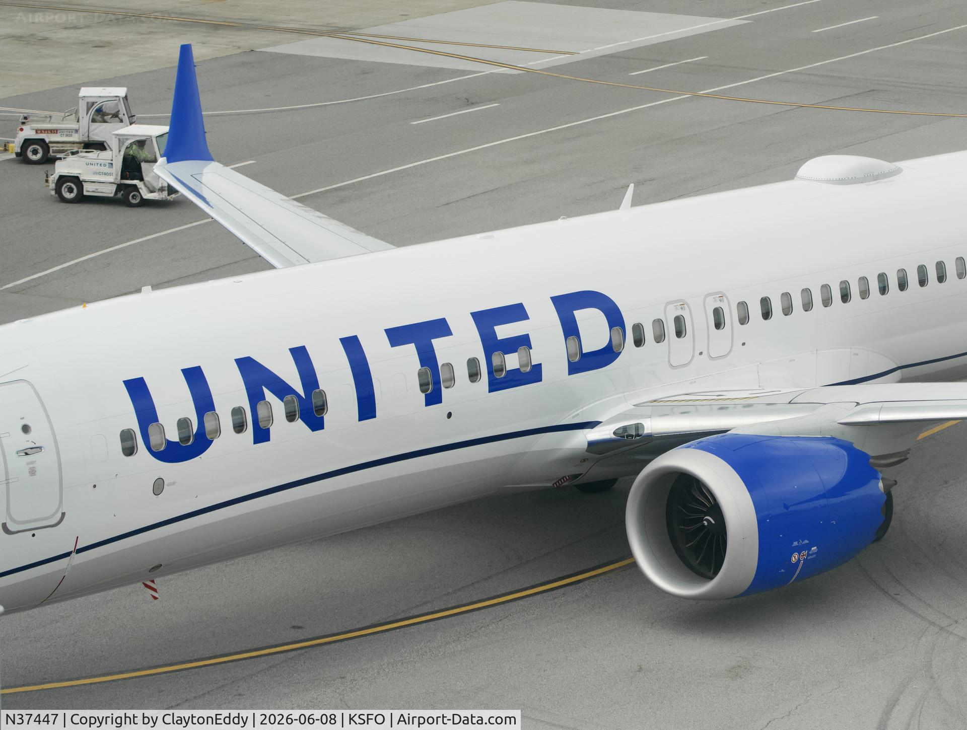 N37447, 2026 Boeing 737 MAX 9, c/n 43529 l/n 9558, Sky Terrace SFO 2026