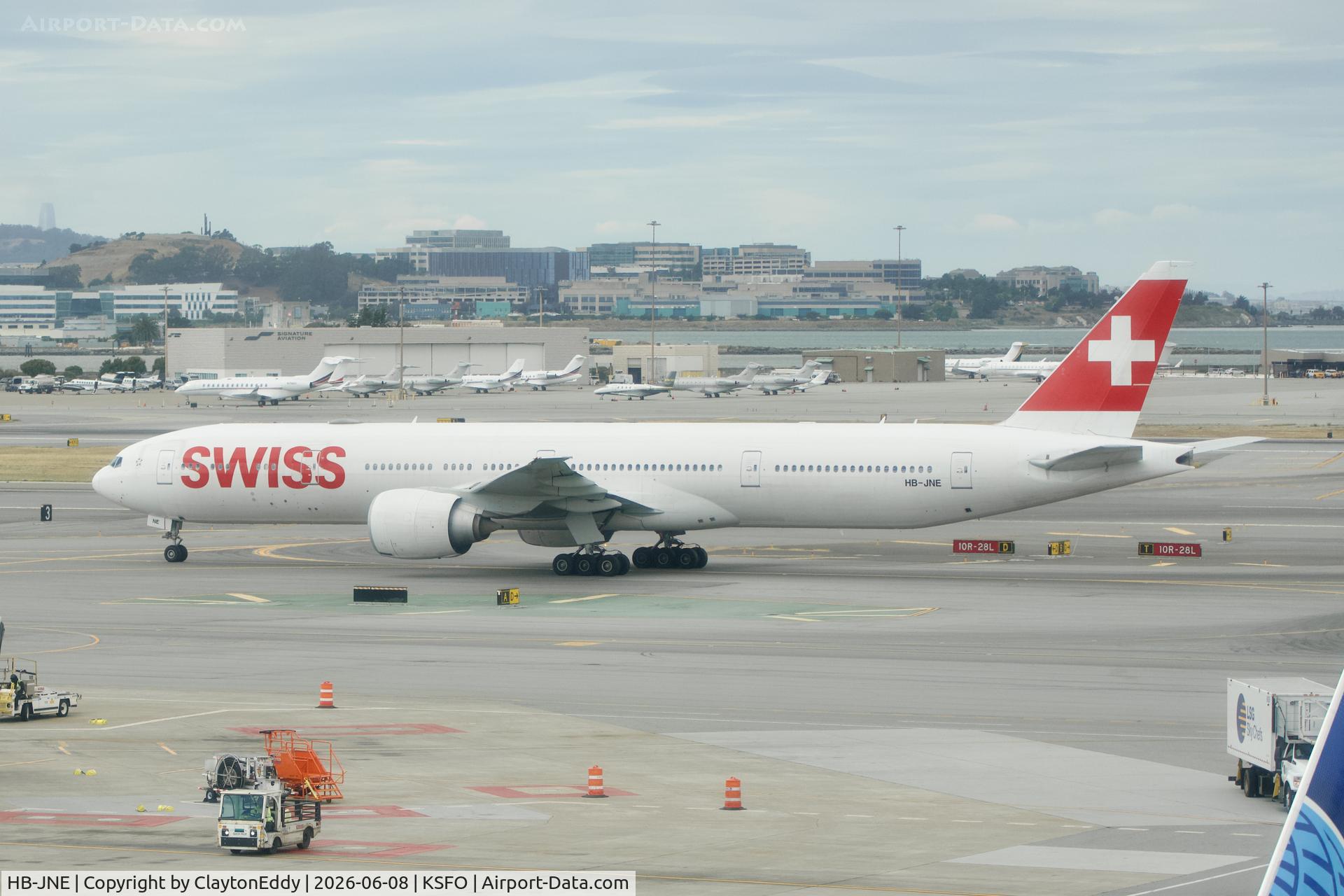 HB-JNE, 2016 Boeing 777-3DE/ER, c/n 44586 l/n 1409, Sky Terrace SFO 2026