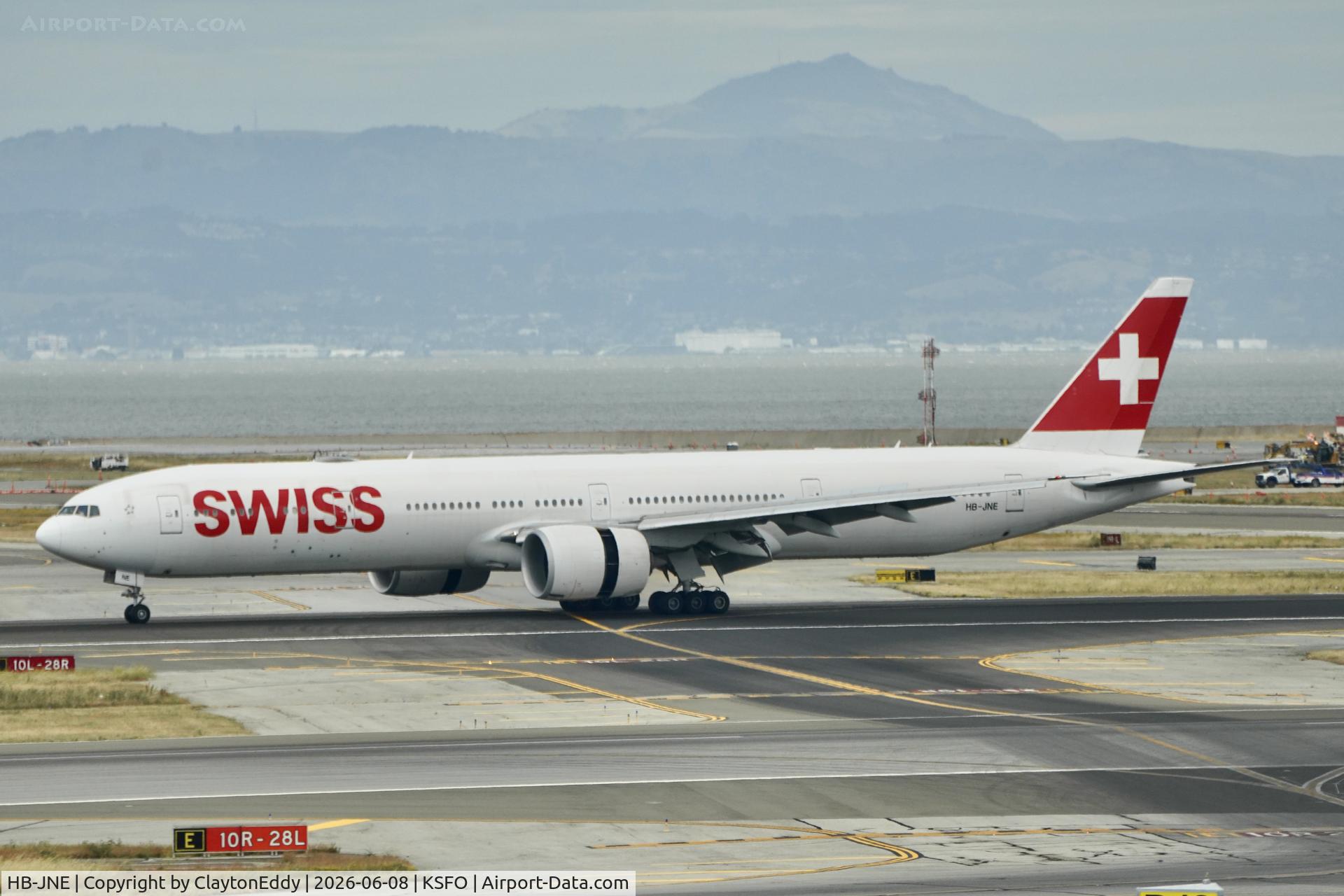 HB-JNE, 2016 Boeing 777-3DE/ER, c/n 44586 l/n 1409, Sky Terrace SFO 2026
