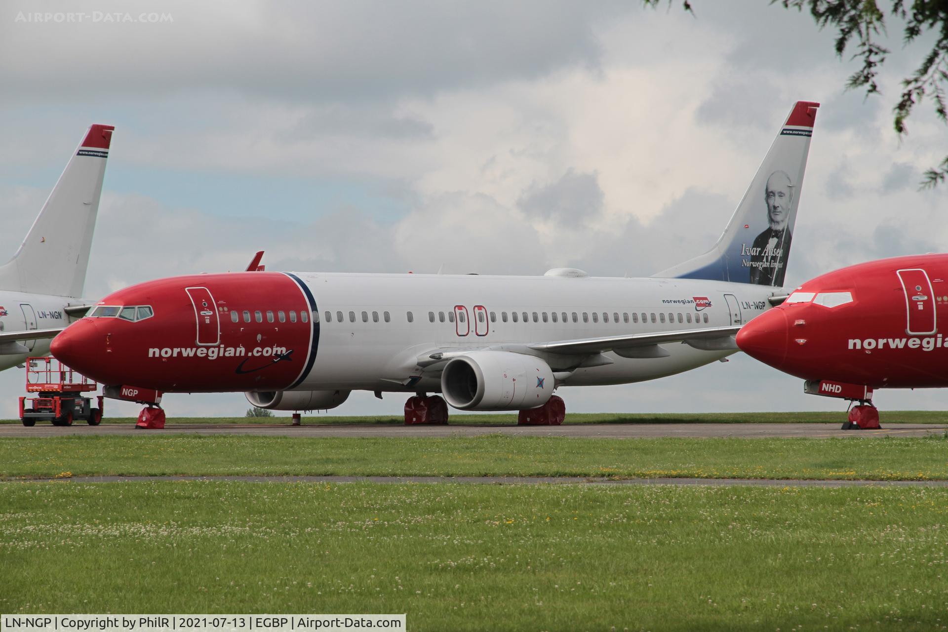 LN-NGP, 2013 Boeing 737-8JP, c/n 39028 l/n 4701, LN-NGP 2013 Boeing 737-800 Norwegian Air Shuttle Kemble 
