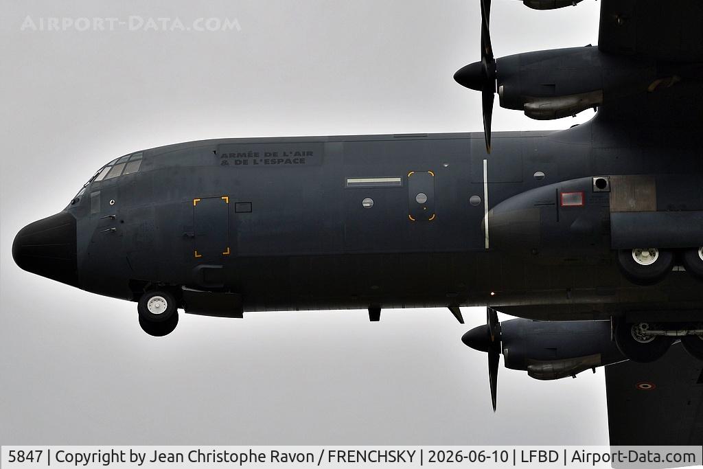 5847, 2018 Lockheed Martin C-130J-30 Hercules, c/n 382-5847, COTAM 1484 from Tarbes LDE