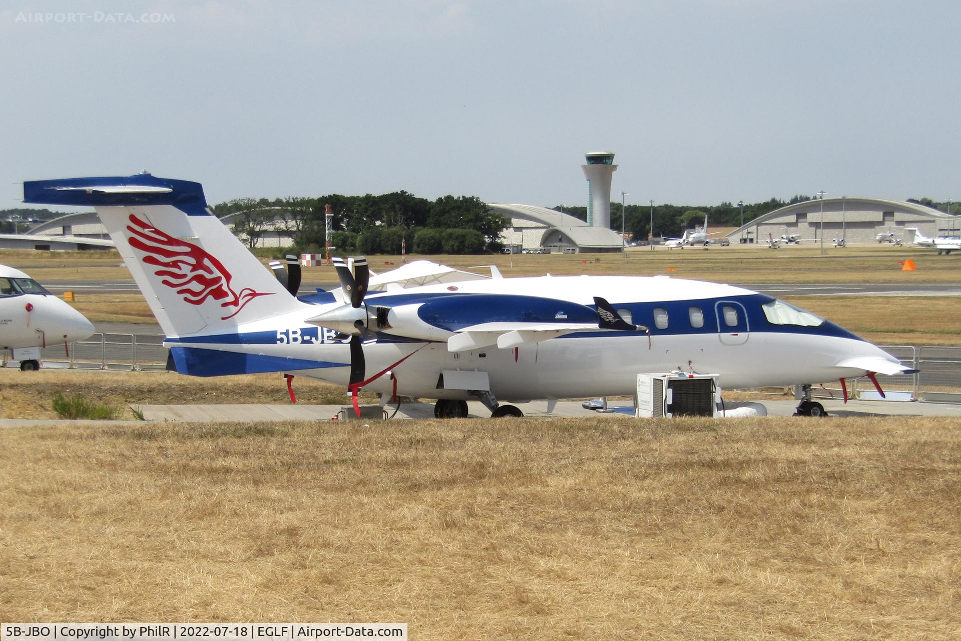 5B-JBO, Piaggio P-180 Avanti, c/n 530, 5B-JBO Piaggio P-180 Avanti FIA Farnborough 