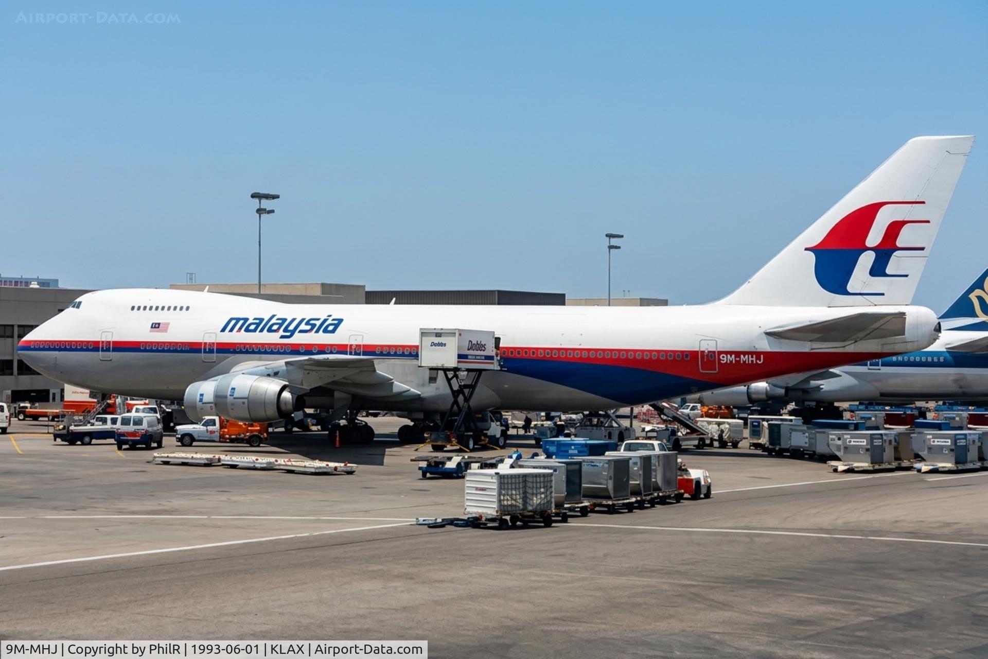 9M-MHJ, 1981 Boeing 747-236B/SF, c/n 22442 l/n 526, 9M-MHJ 1981 B747-200 Malaysia Airlines LAX 