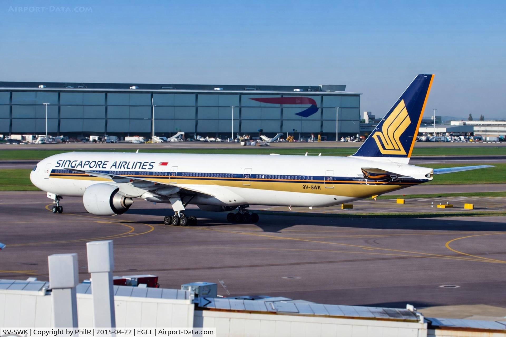 9V-SWK, 2007 Boeing 777-312/ER, c/n 34576 l/n 644, 9V-SWK 2007 B777-300 SIA LHR 