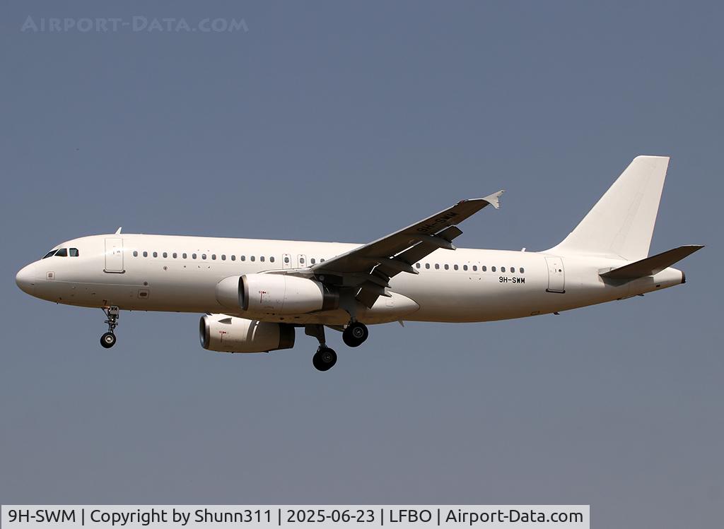 9H-SWM, 2009 Airbus A320-232, c/n 4113, Landing rwy 32L in all white c/s without titles... Operated by Tunisair this day...