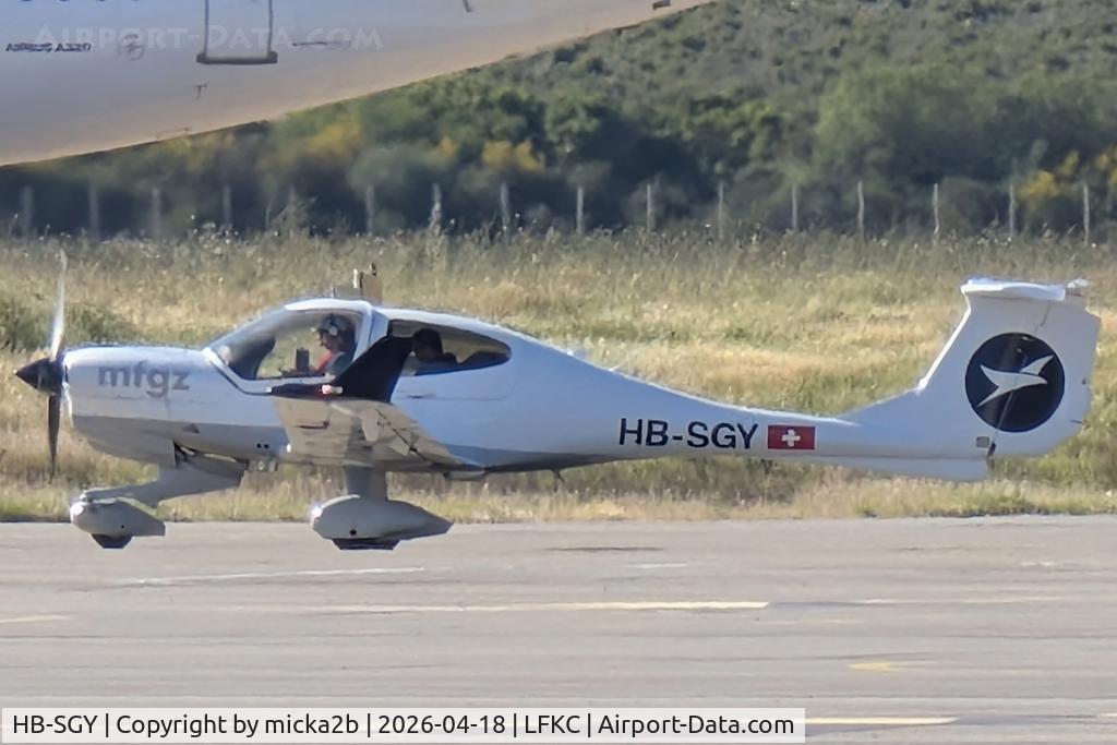 HB-SGY, Diamond DA 40 NG, c/n 40.N371, Taxiing
