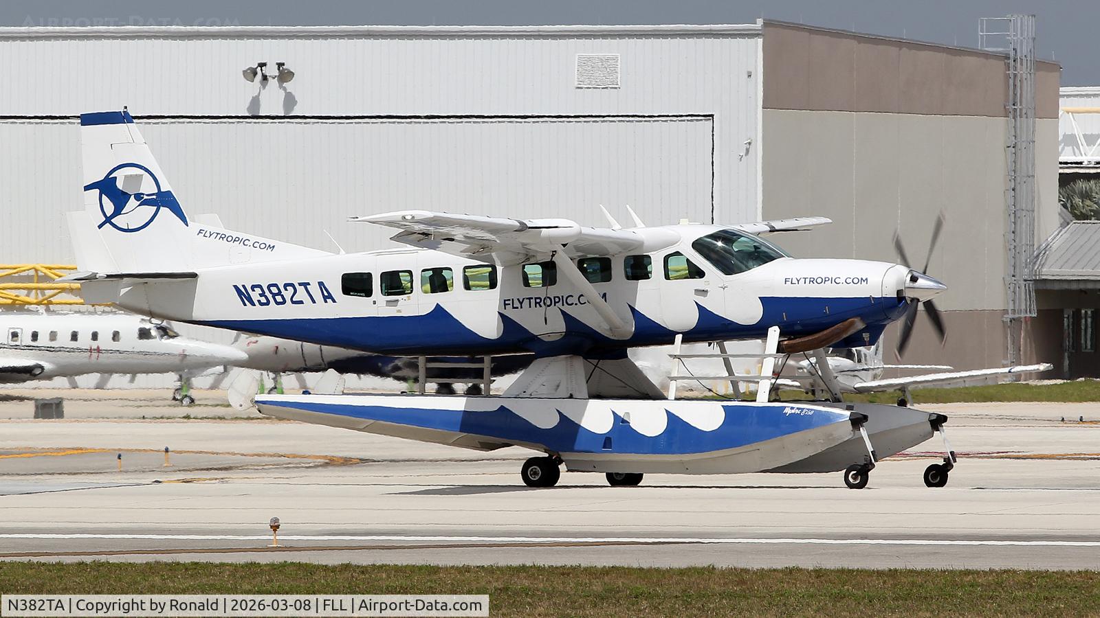 N382TA, 2017 Cessna 208B Grand Caravan EX, c/n 208B5430, at fll