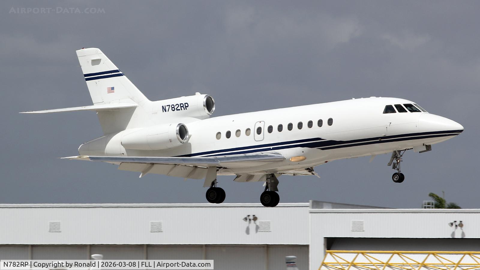 N782RP, 1992 Dassault Falcon 900, c/n 116, at fll