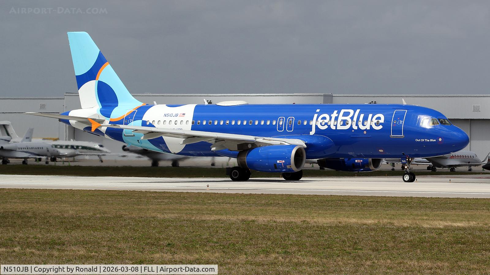 N510JB, 2000 Airbus A320-232, c/n 1280, at fll