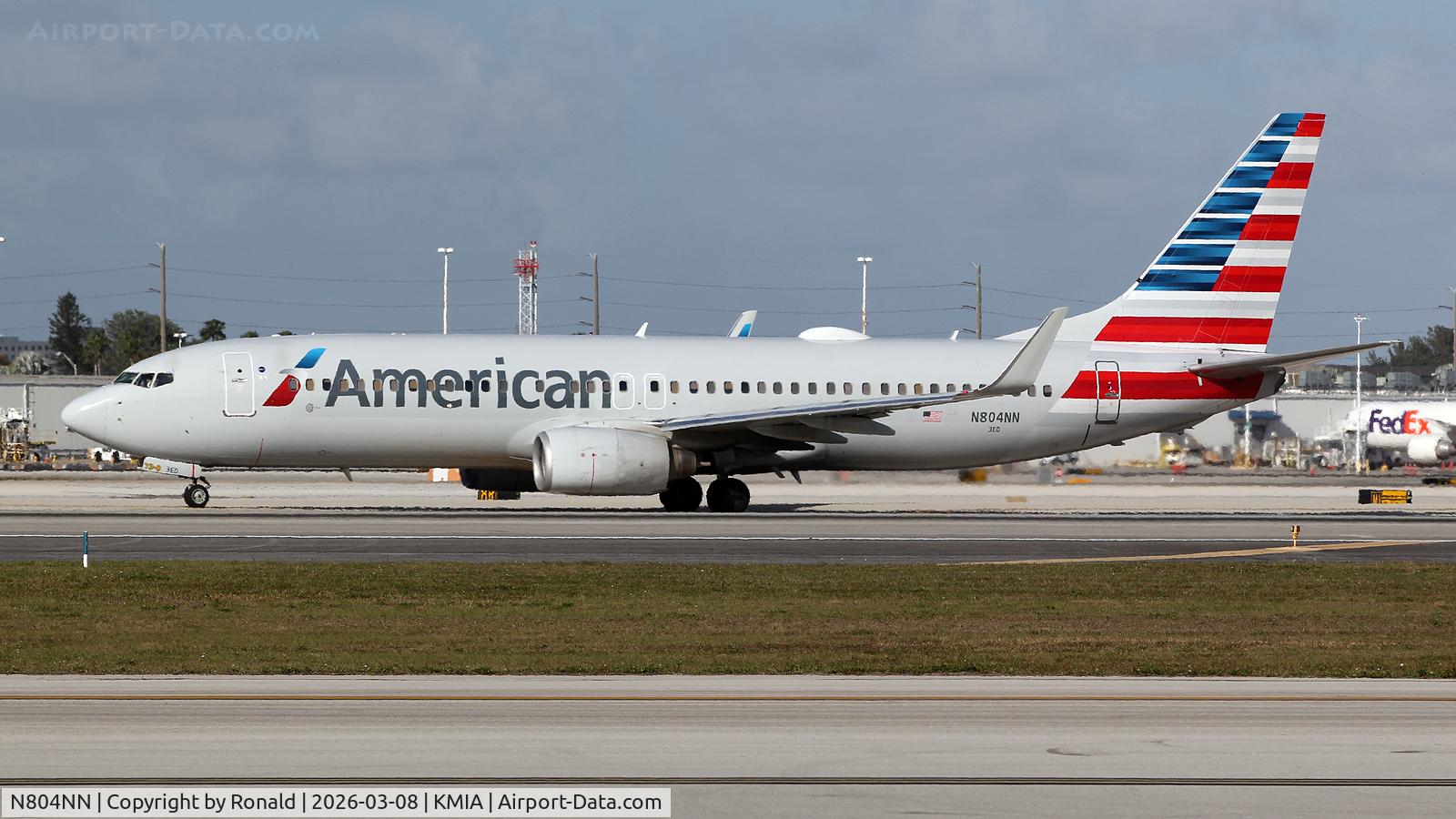 N804NN, 2009 Boeing 737-823, c/n 29567, at mia